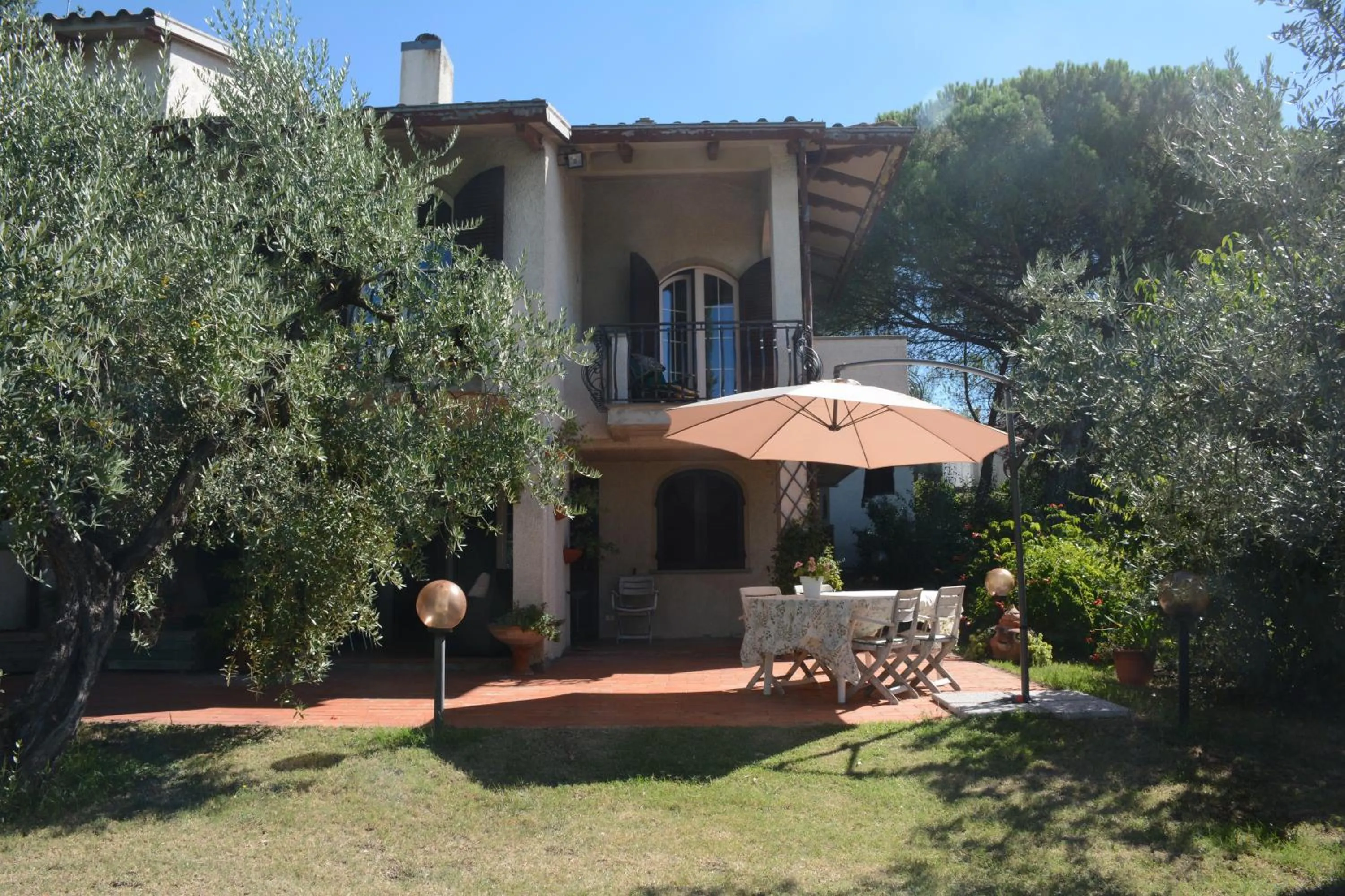 Property building in Da Piero e Paola
