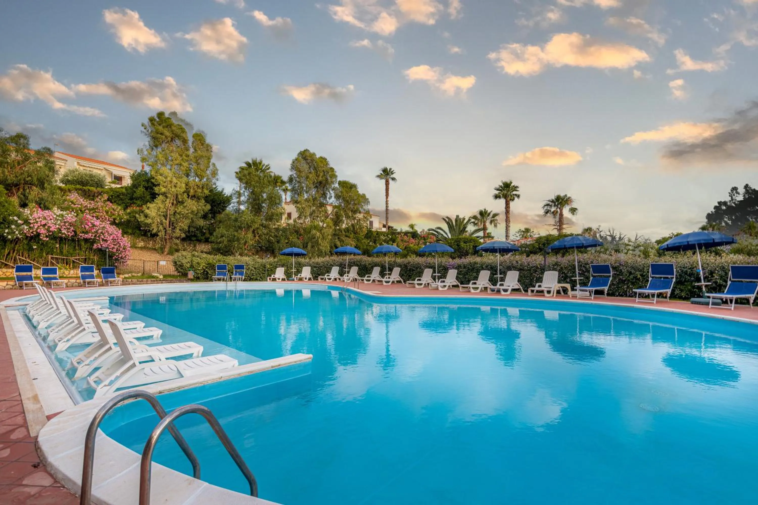 Pool view in Residence Antigua