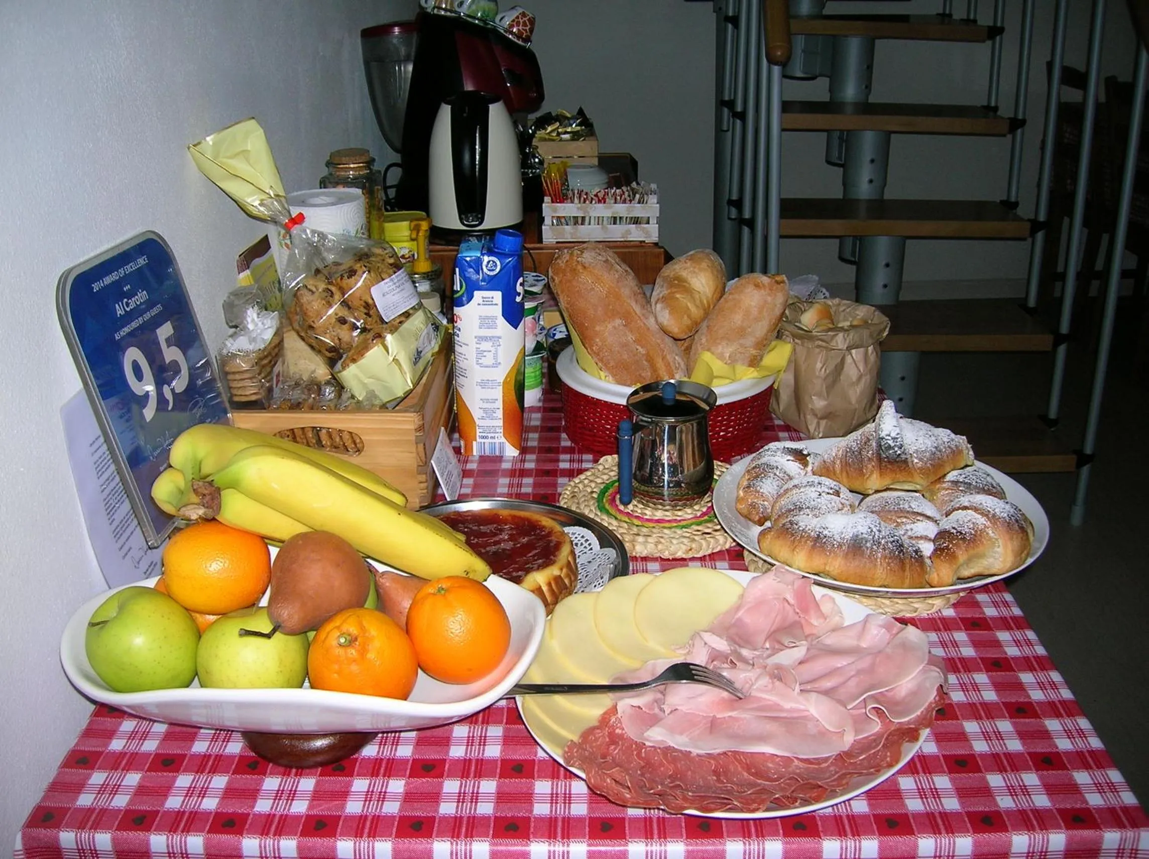 Food and drinks in B&B Al Carotin