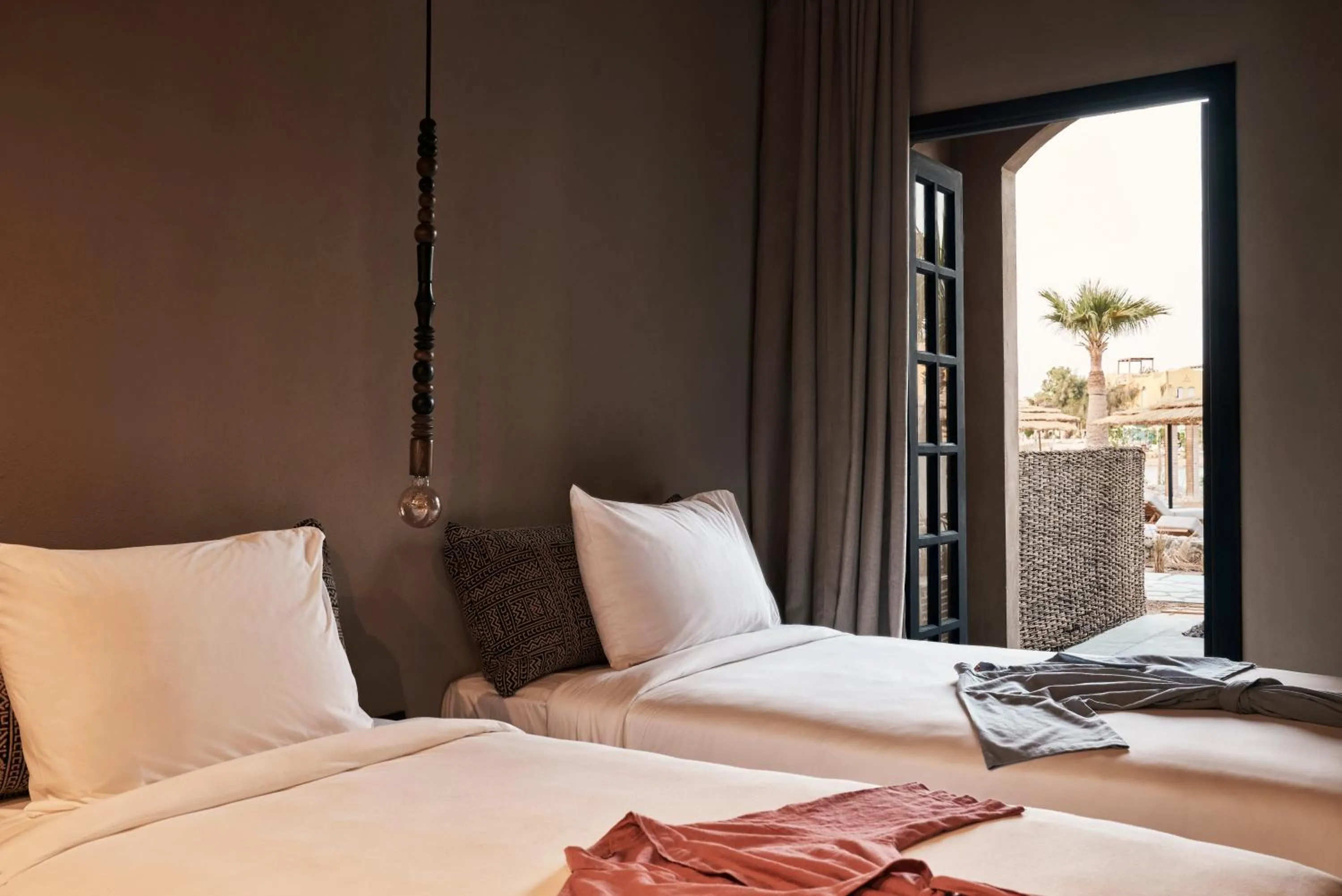 Balcony/Terrace, Bed in Cook’s Club El Gouna (Adults Only)