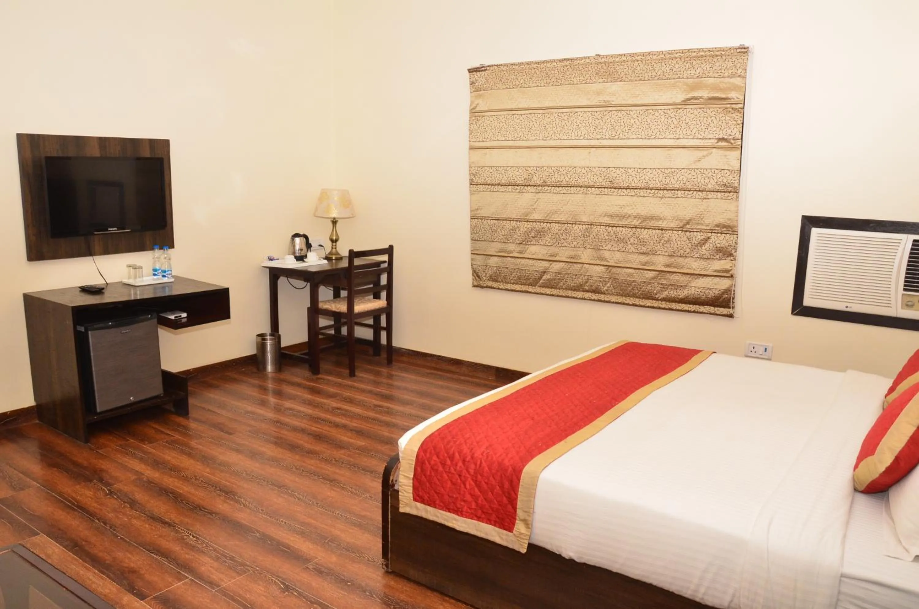 Bedroom, Bed in Shani Vilas Ranthambore