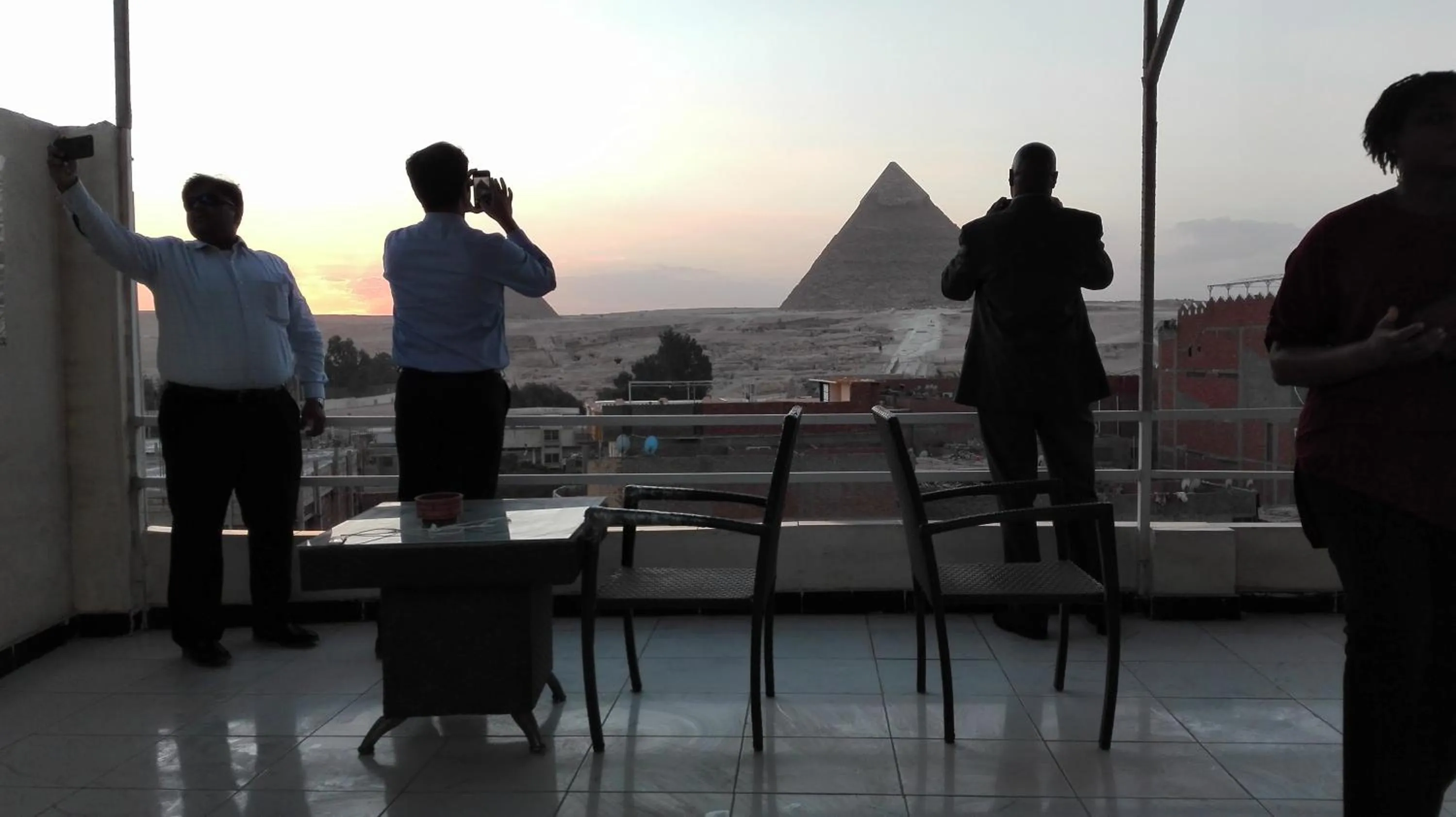 Day in Horus Guest House Pyramids View