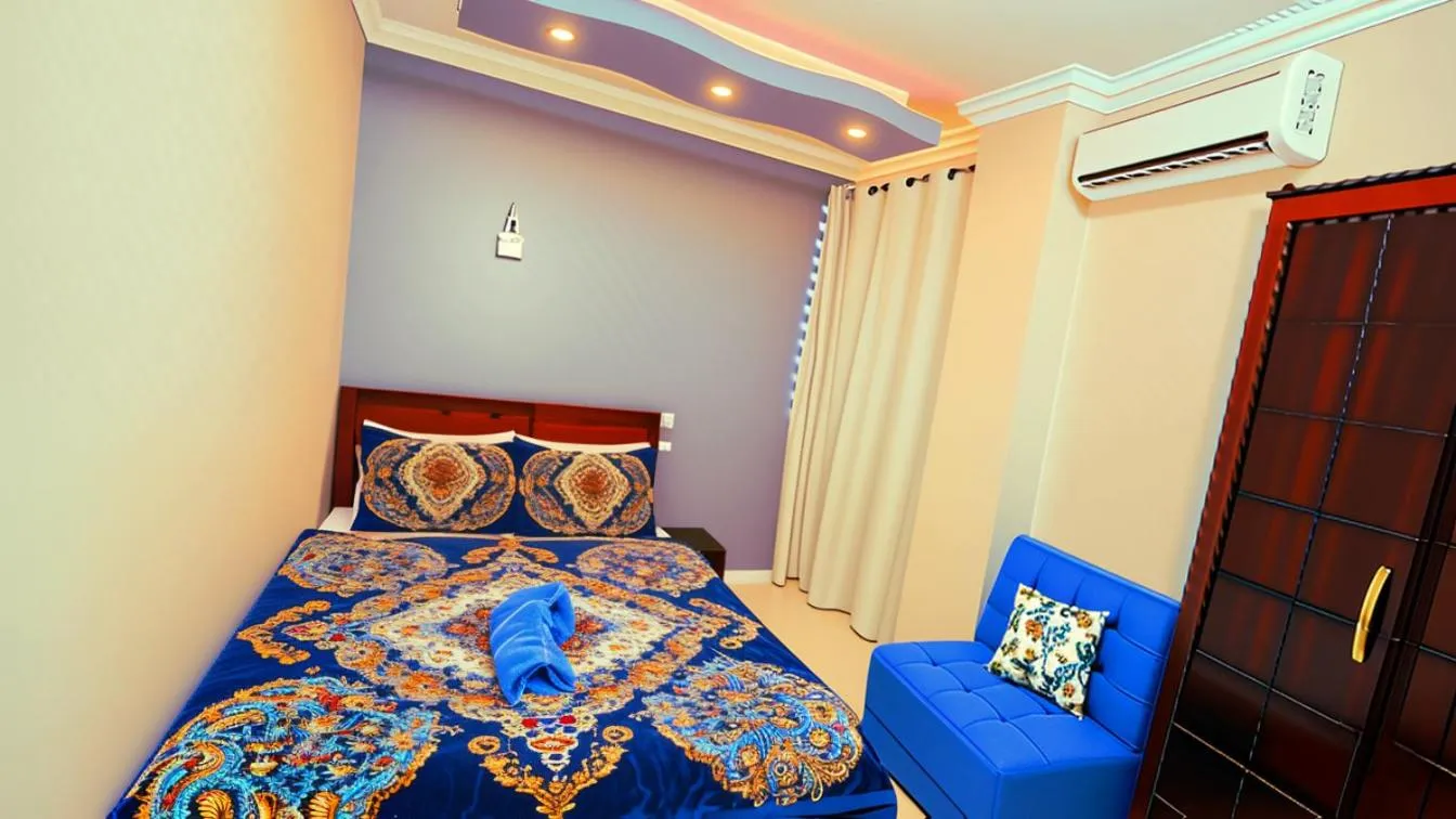 Bed in Horus Guest House Pyramids View