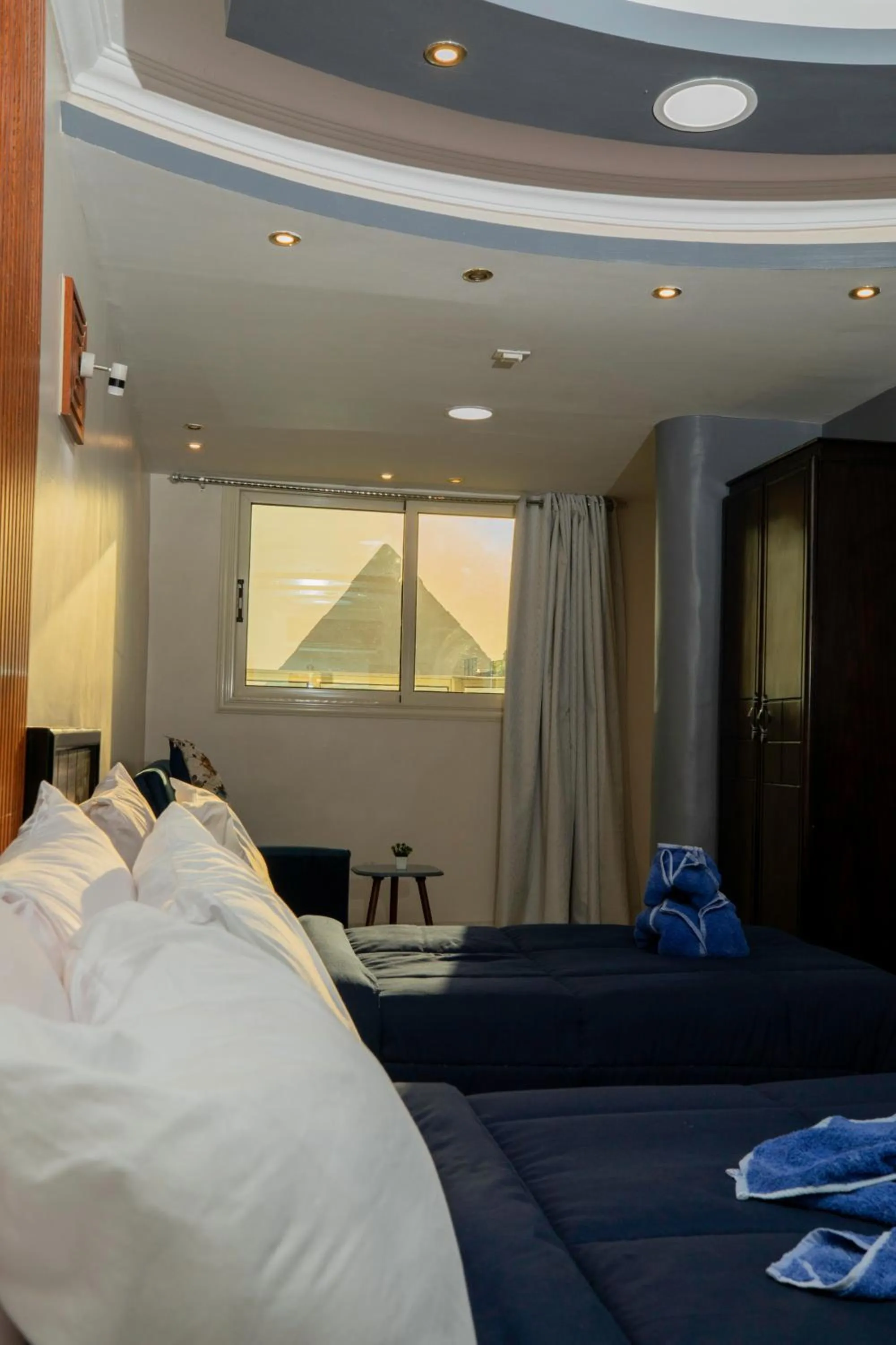 Bed in Horus Guest House Pyramids View