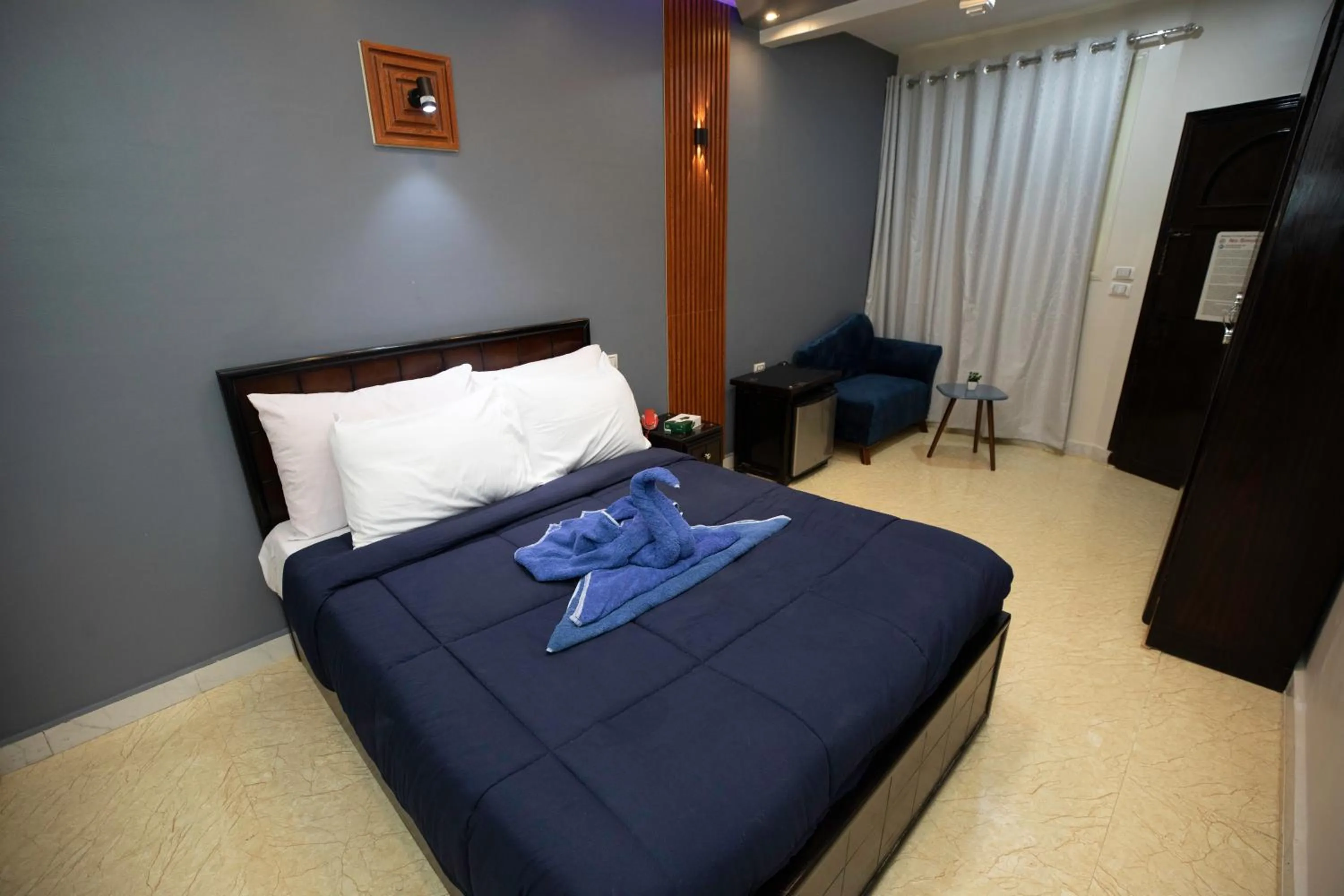 Bed in Horus Guest House Pyramids View