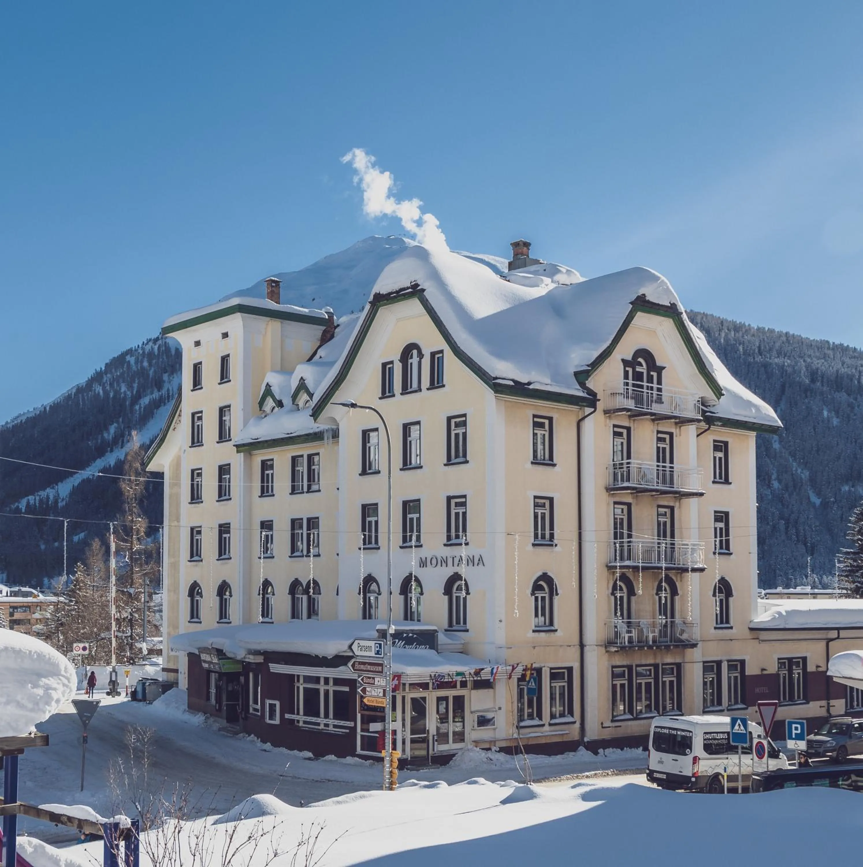 Facade/entrance in Hotel Montana by Mountain Hotels