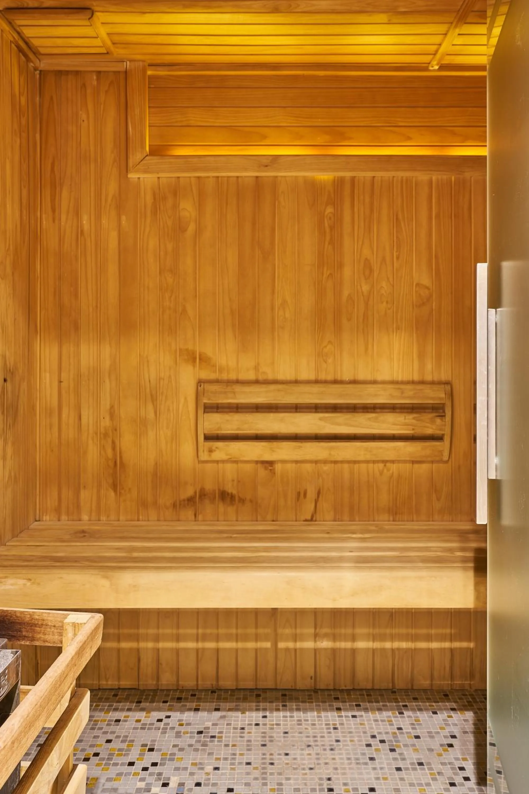 Sauna in Almarena Apart & Hotel Boutique