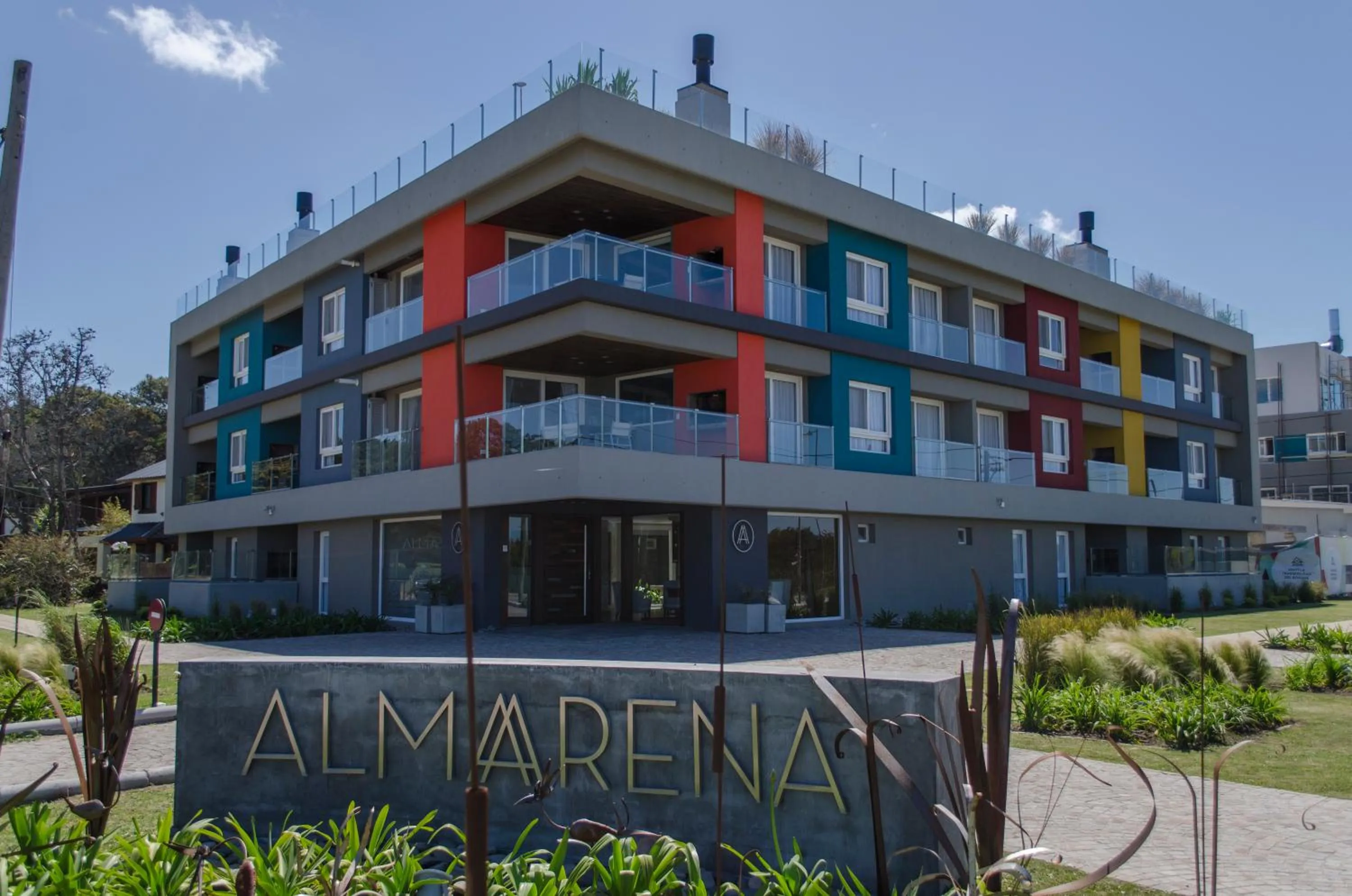 Facade/entrance in Almarena Apart & Hotel Boutique