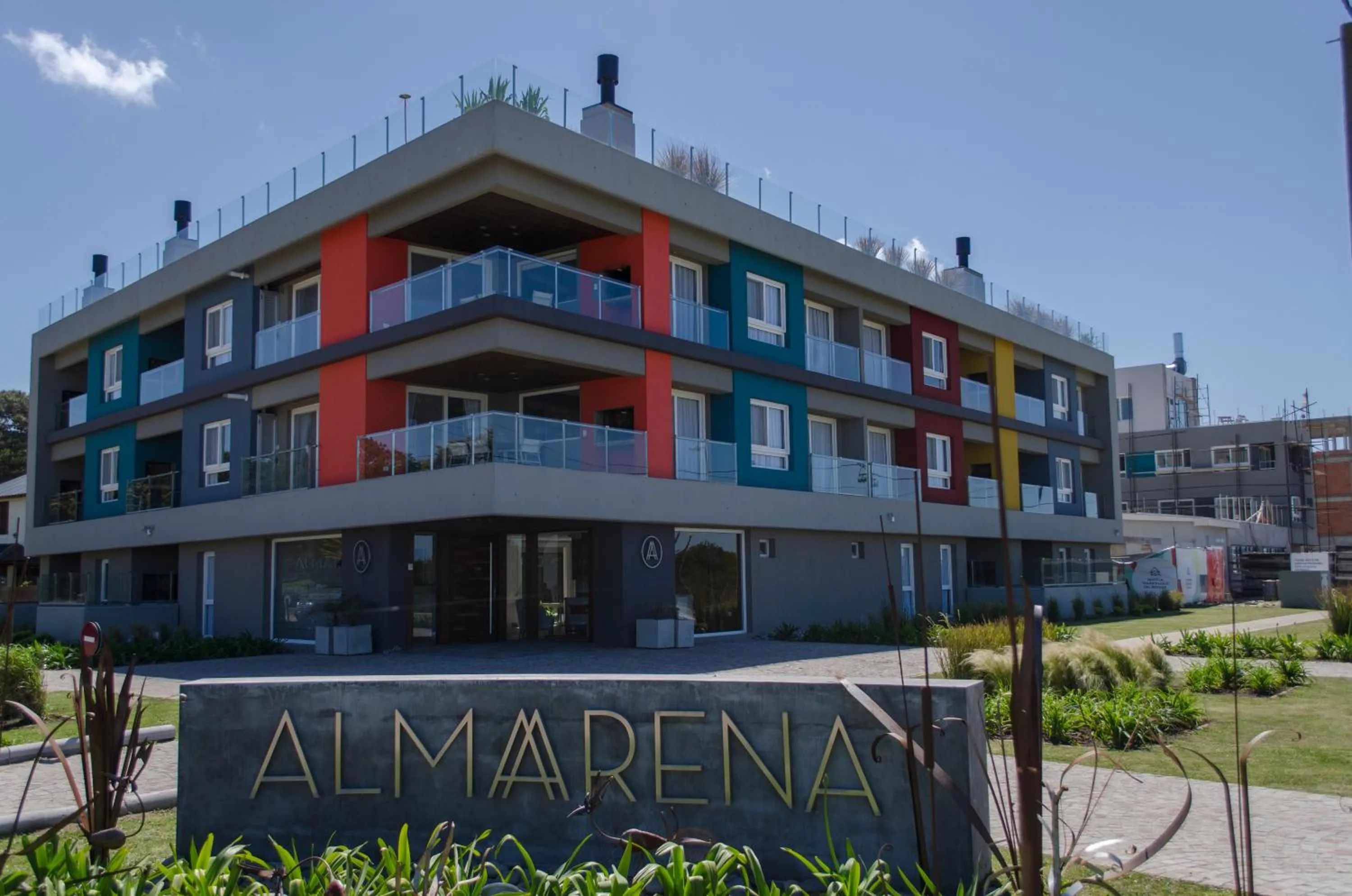 Facade/entrance in Almarena Apart & Hotel Boutique