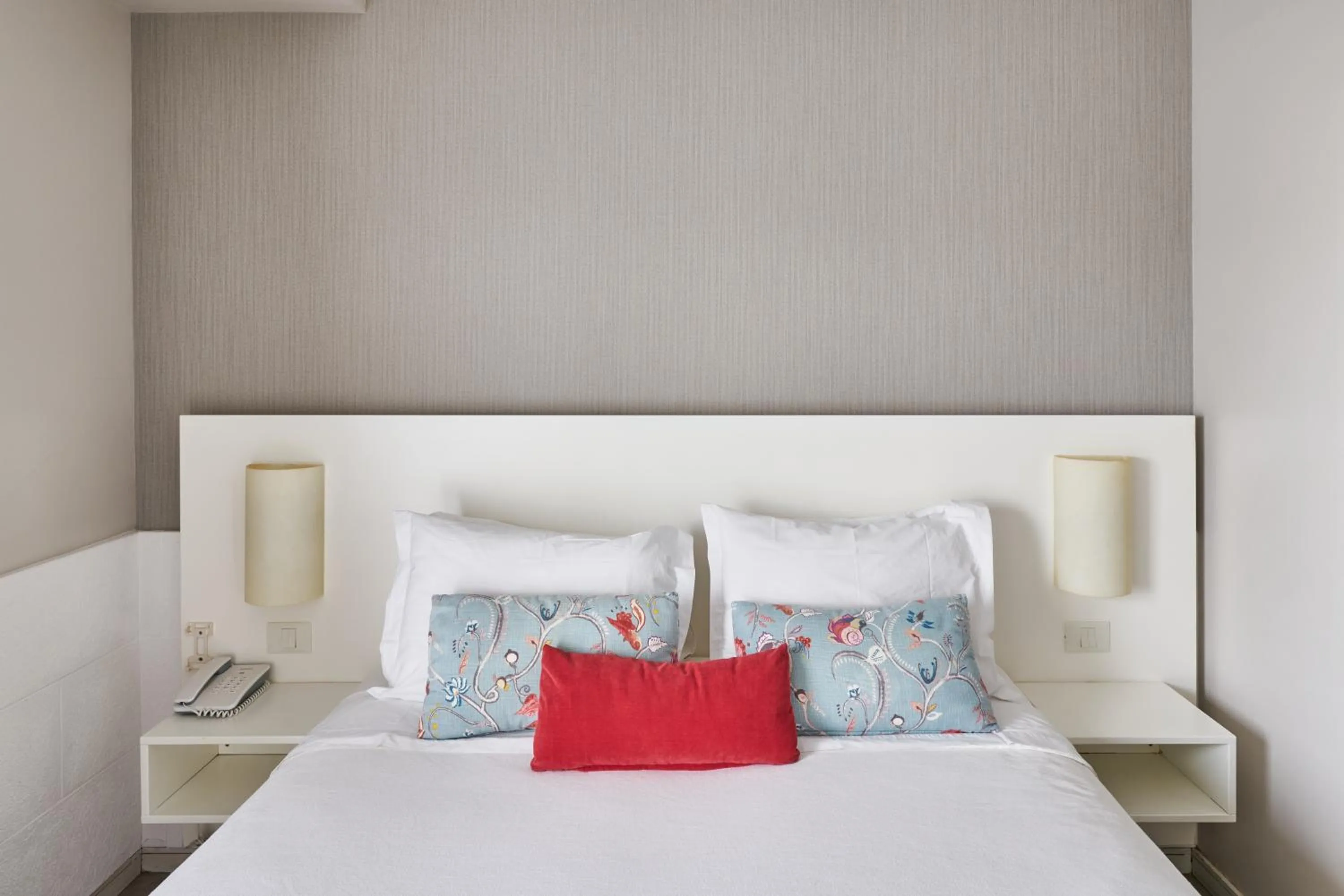 Bed in Almarena Apart & Hotel Boutique