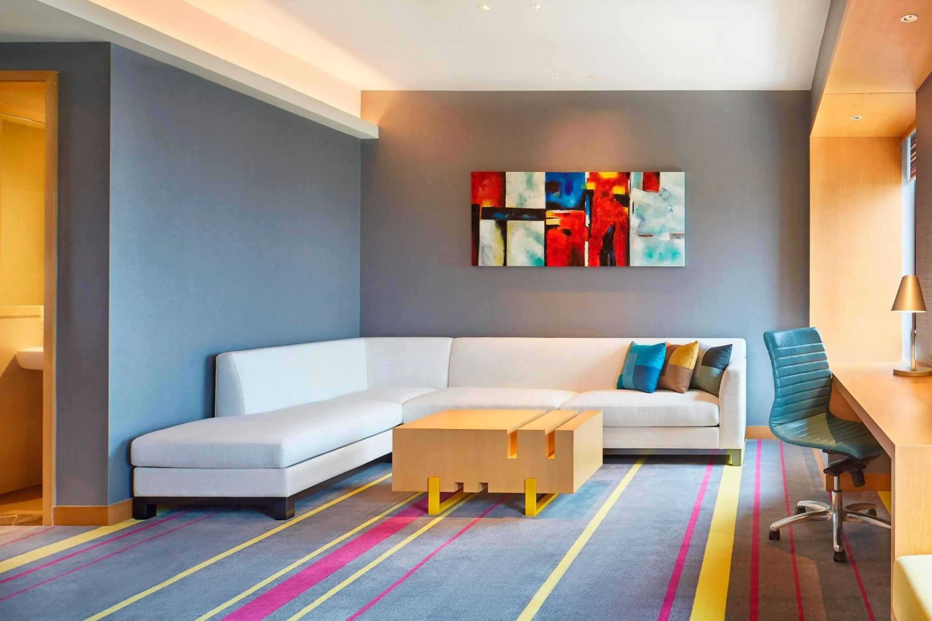 Living room in Aloft Dynamic Town