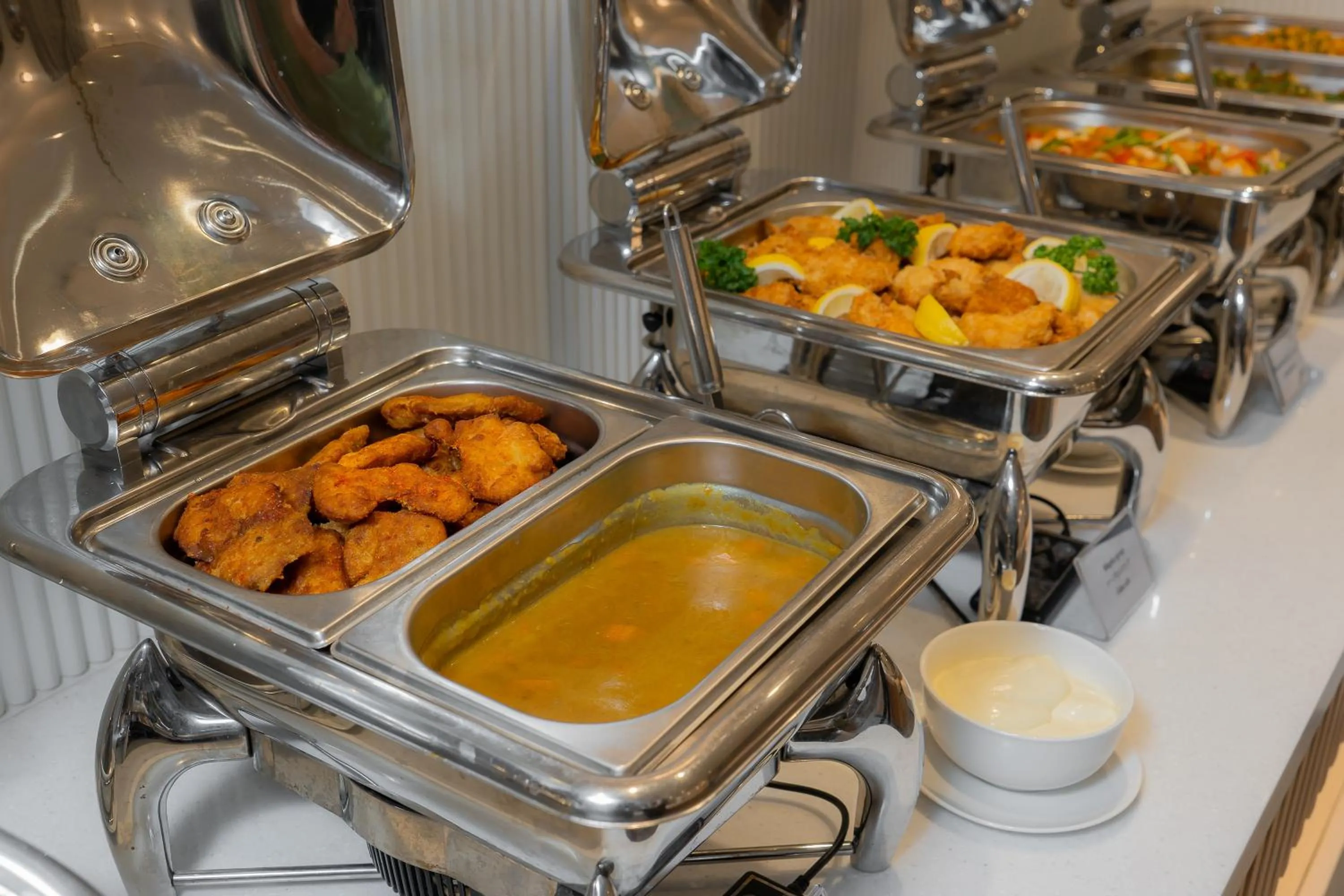 Restaurant/places to eat in Aster Hotel and Residence by At Mind