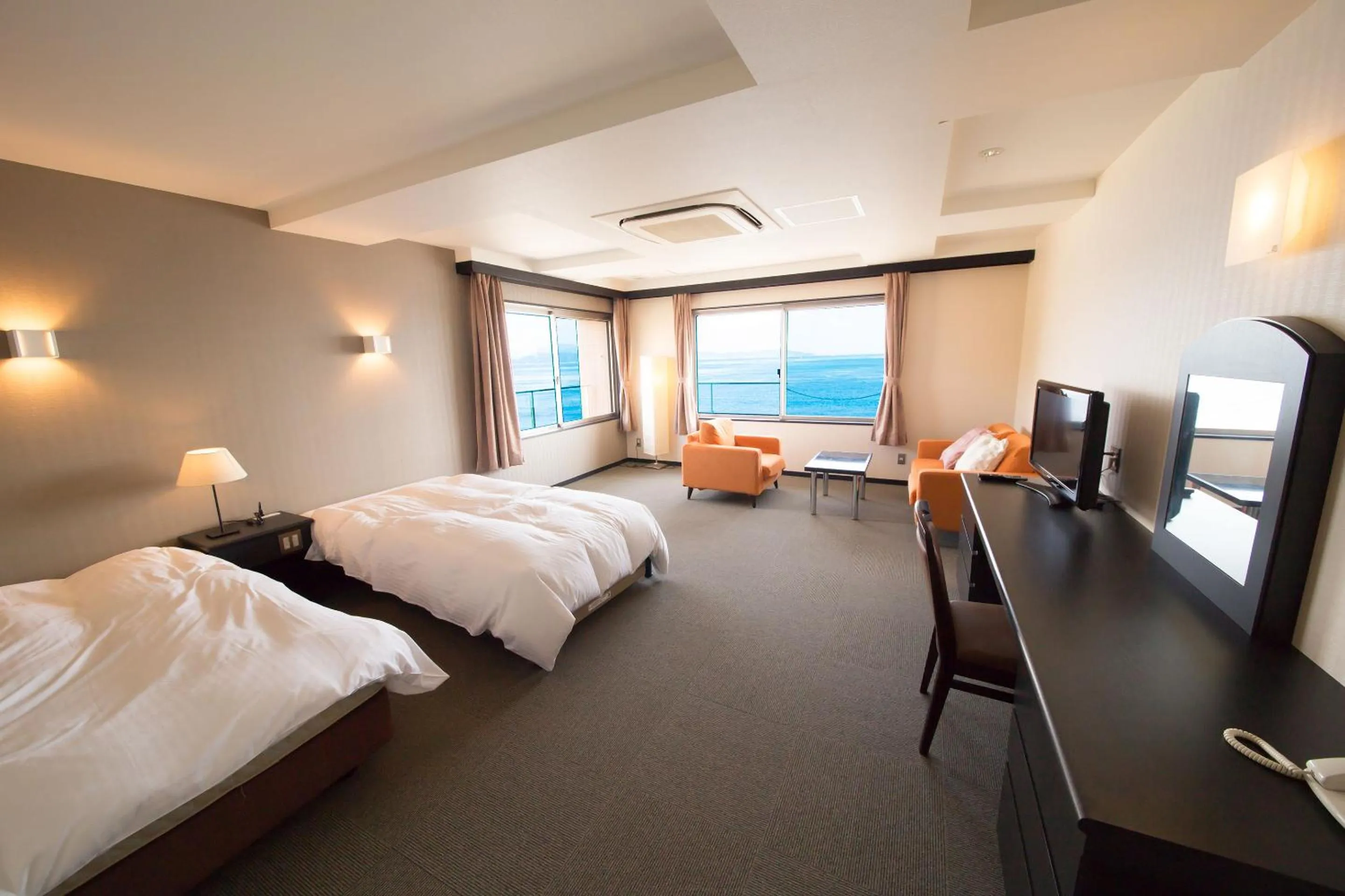 Photo of the whole room, Bed in Seaside Hotel Taimaru Kaigetsu