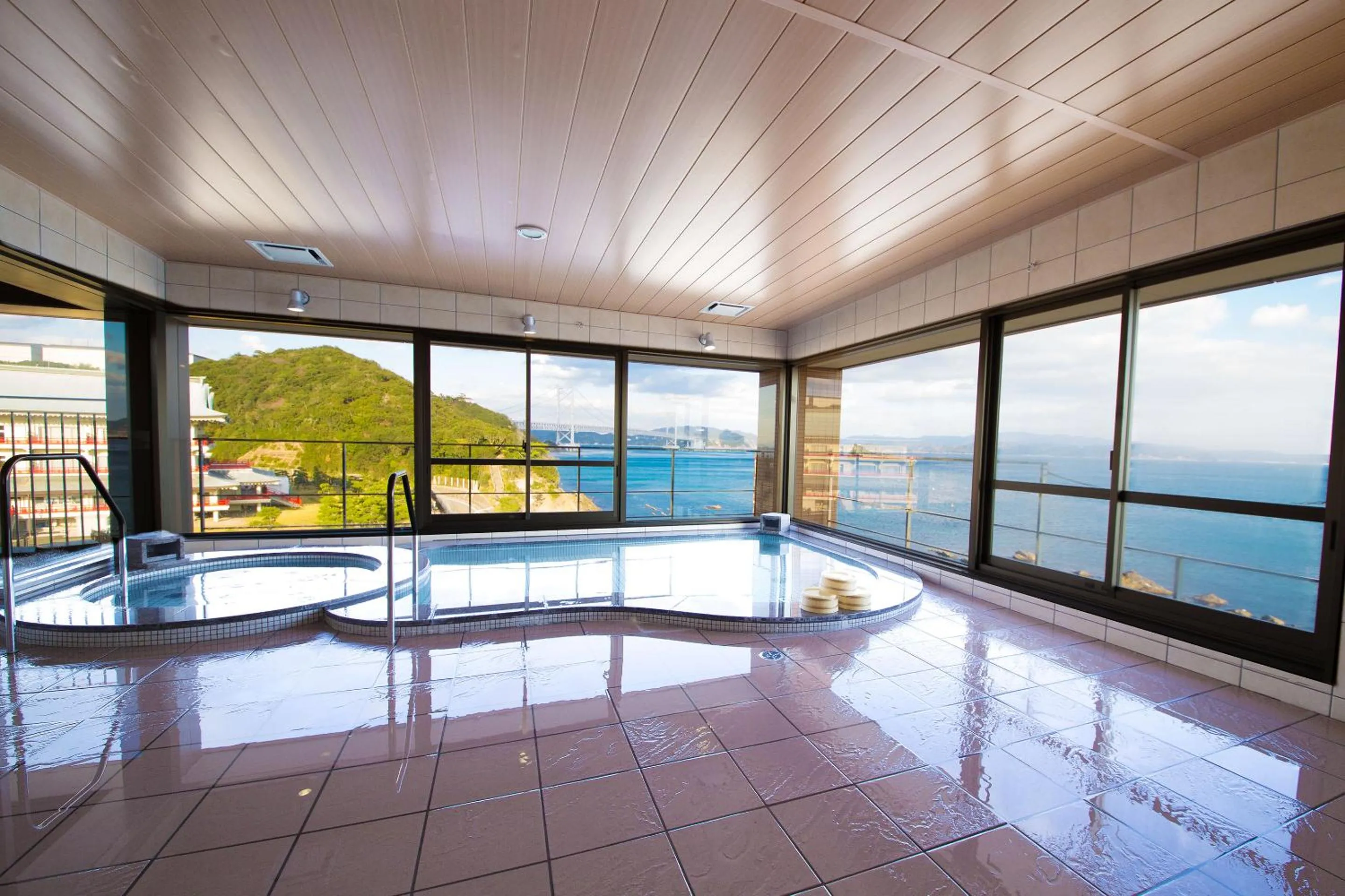 Public Bath in Seaside Hotel Taimaru Kaigetsu