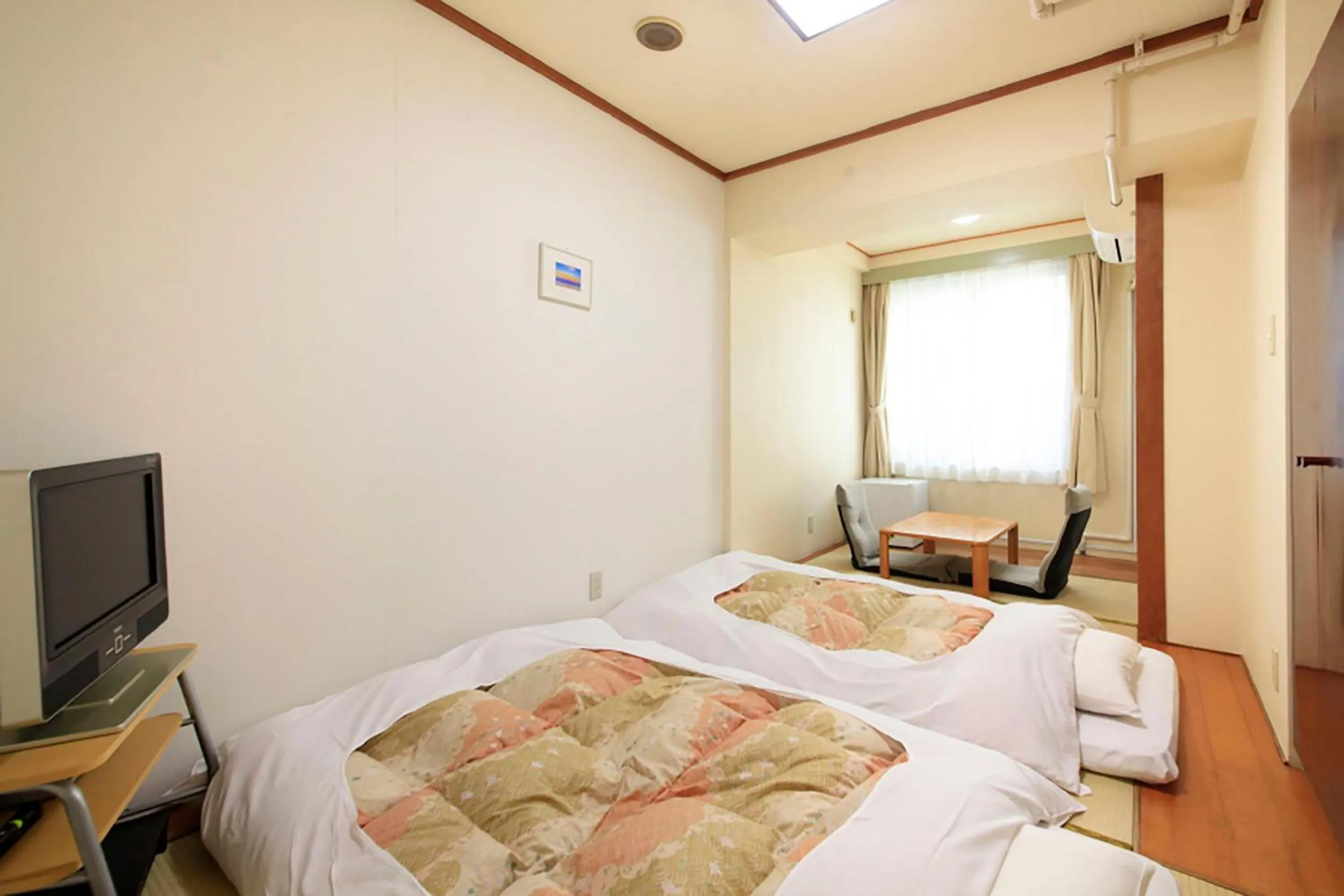 Bedroom, Bed in Shinjuku Urban Hotel