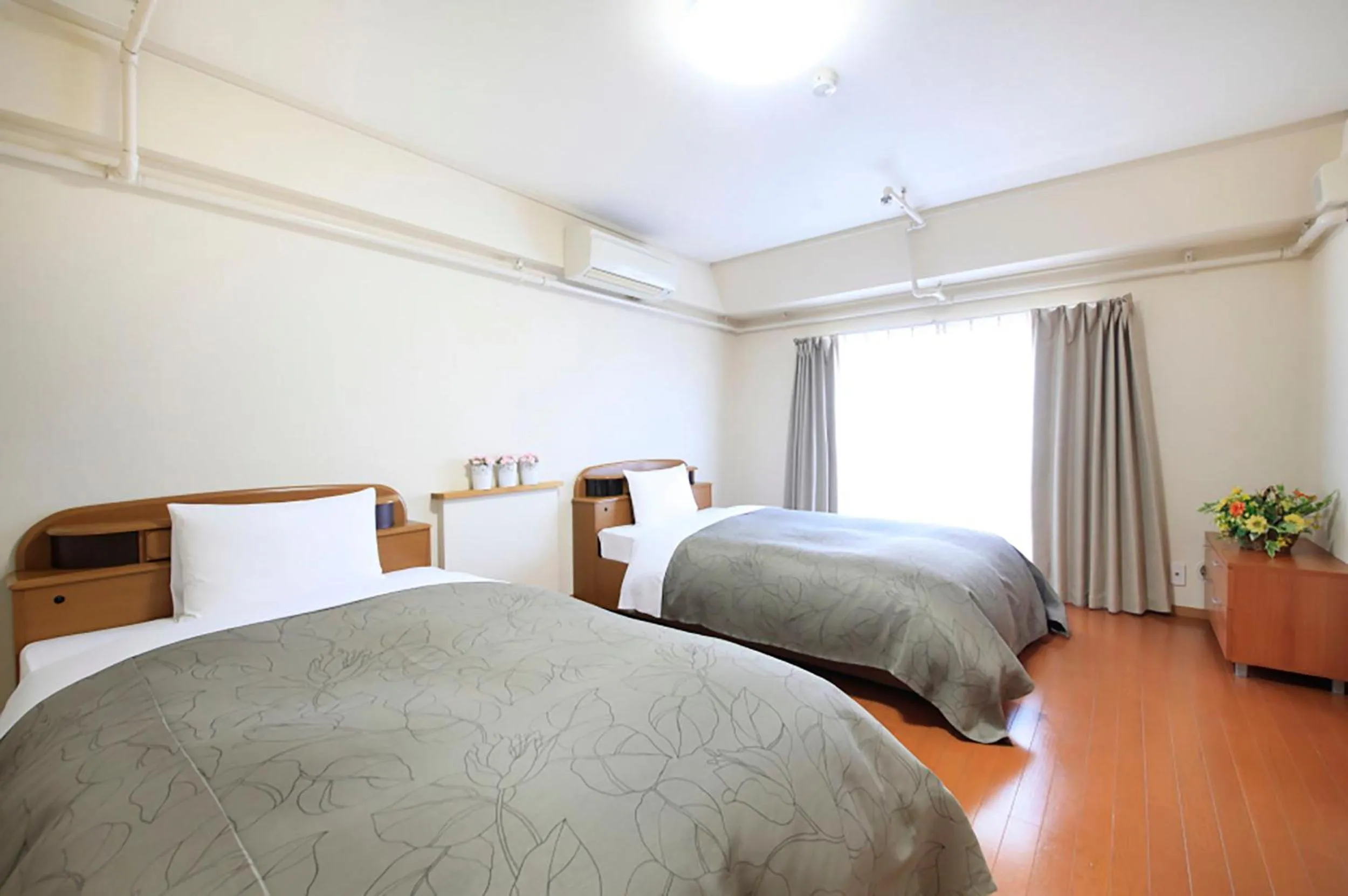 Bedroom, Bed in Shinjuku Urban Hotel