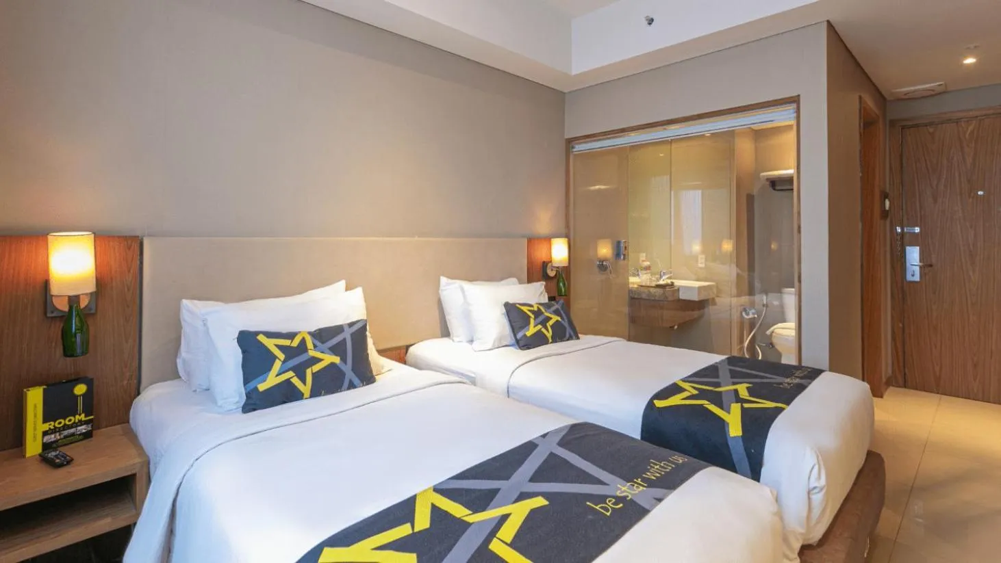 Bedroom, Bed in Yellow Star Gejayan Hotel