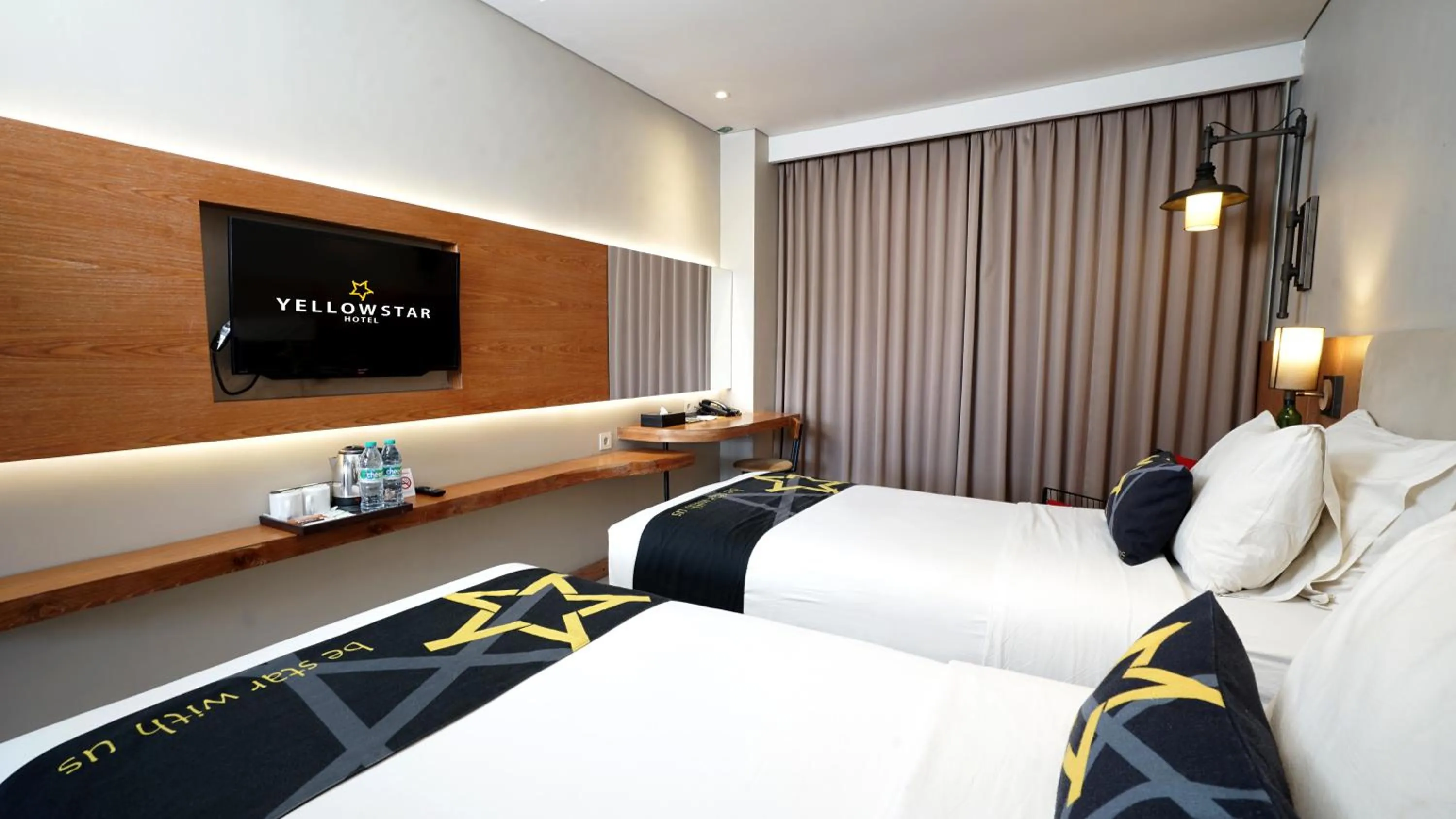 Bedroom, Bed in Yellow Star Gejayan Hotel