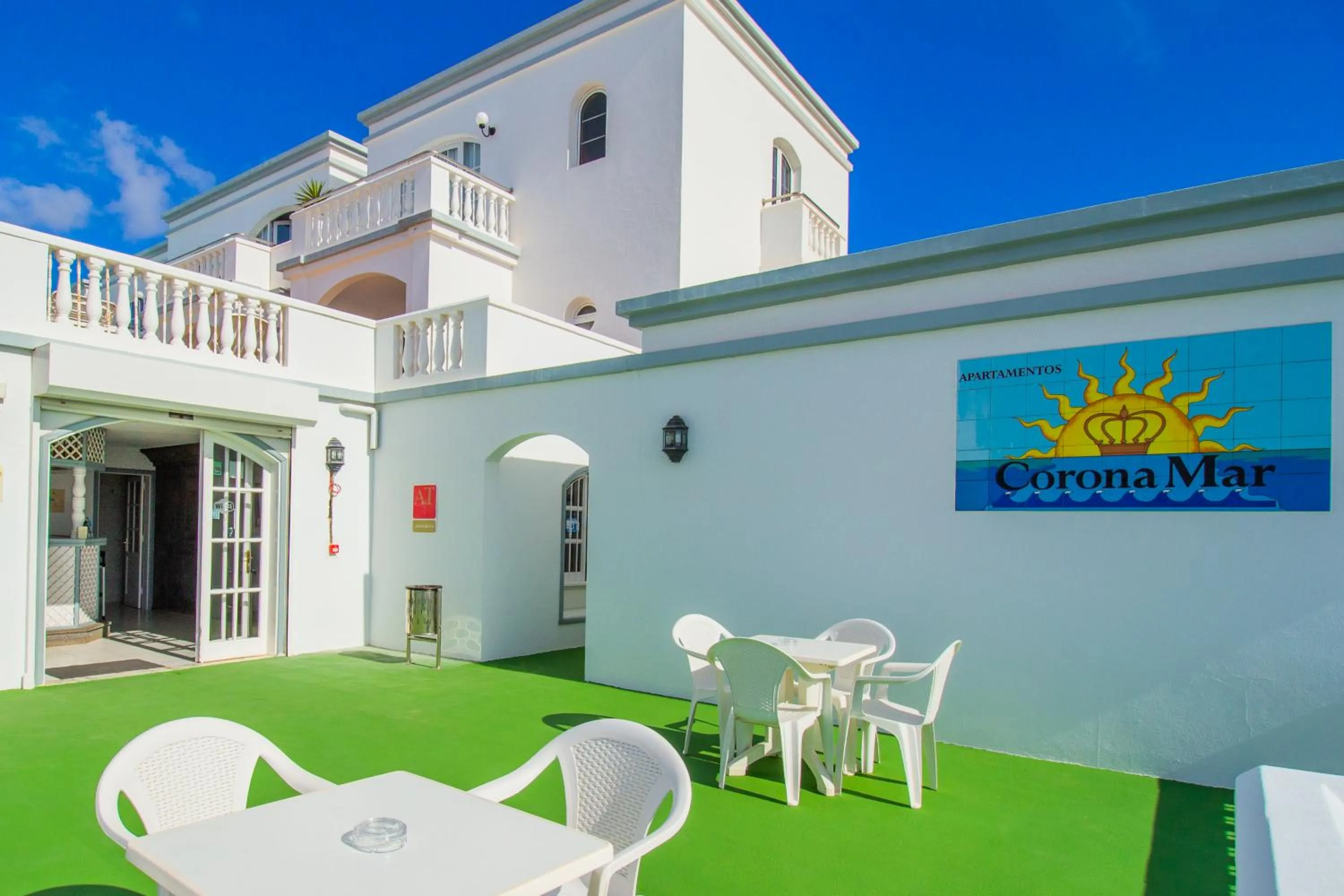 Balcony/Terrace in Apartamentos Corona Mar