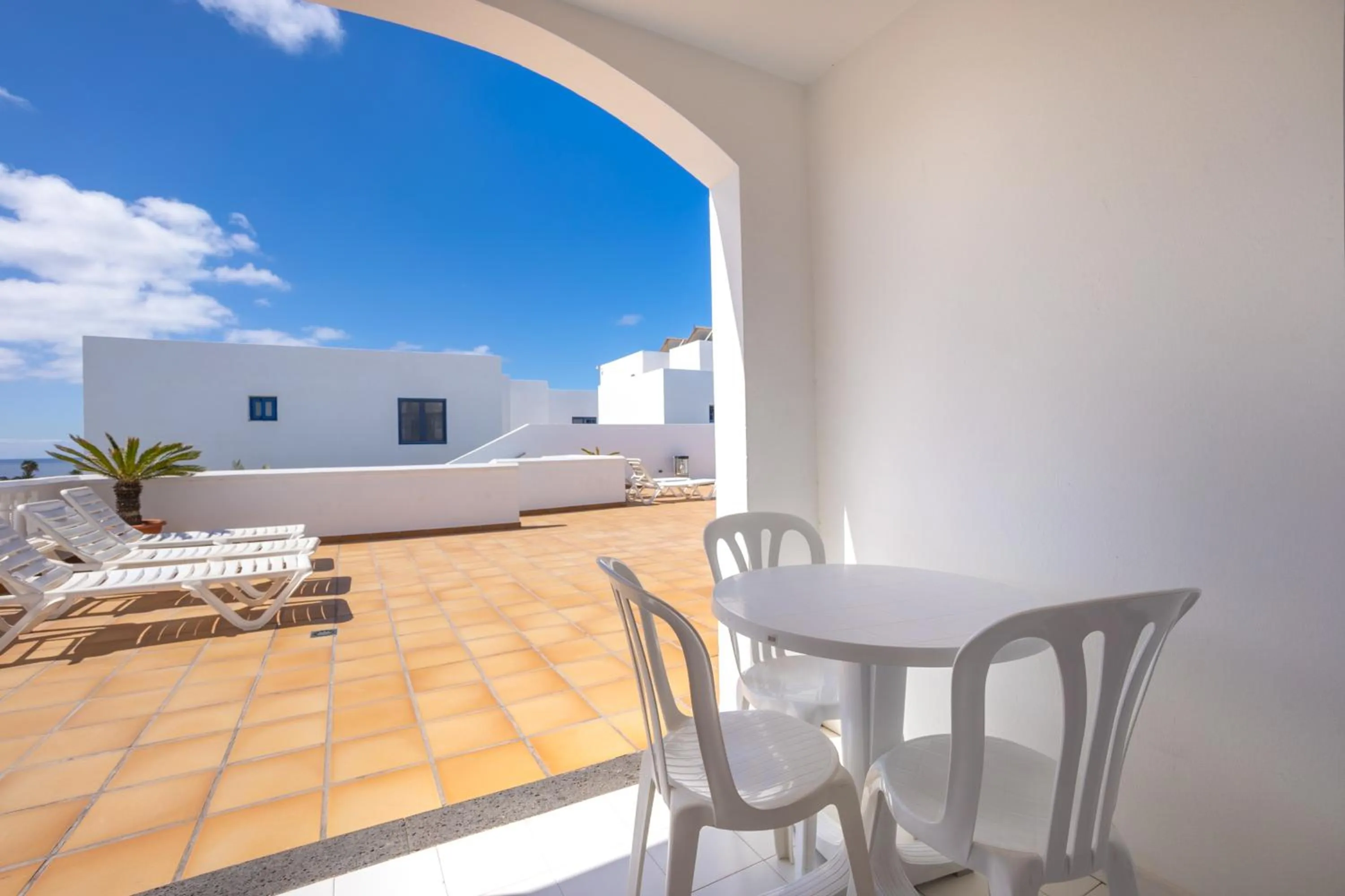 Balcony/Terrace in Apartamentos Corona Mar