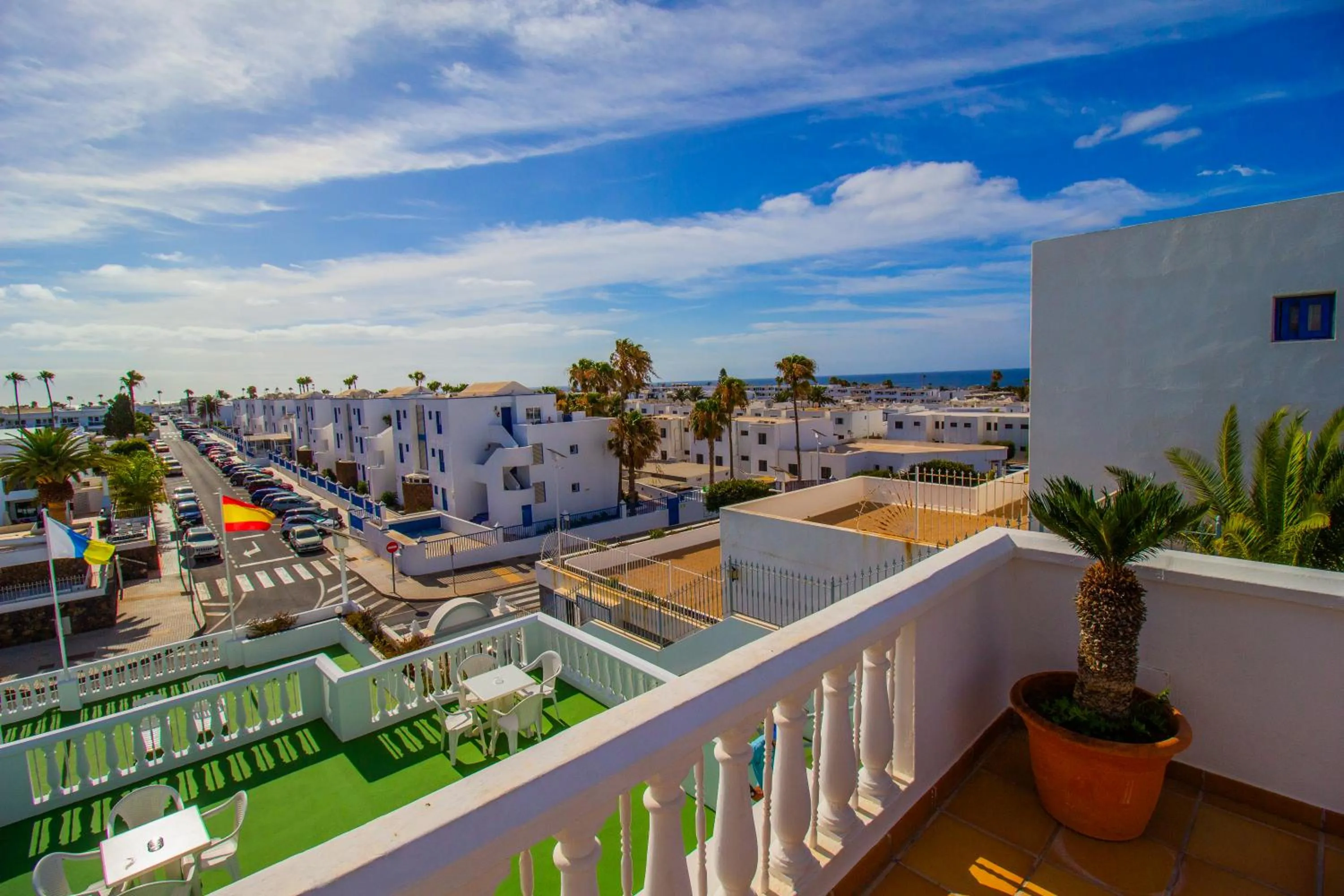 Property building in Apartamentos Corona Mar