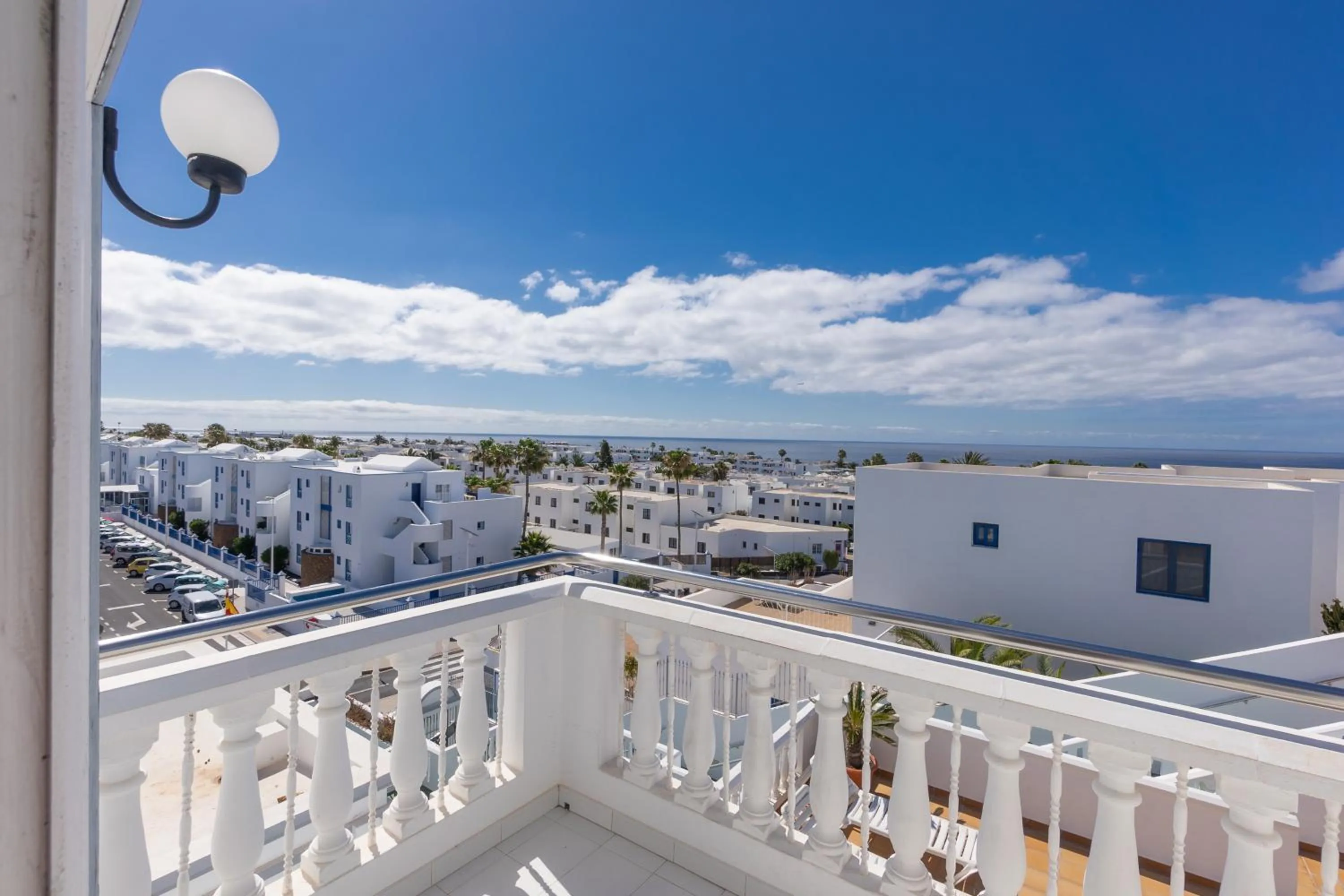 Balcony/Terrace in Apartamentos Corona Mar