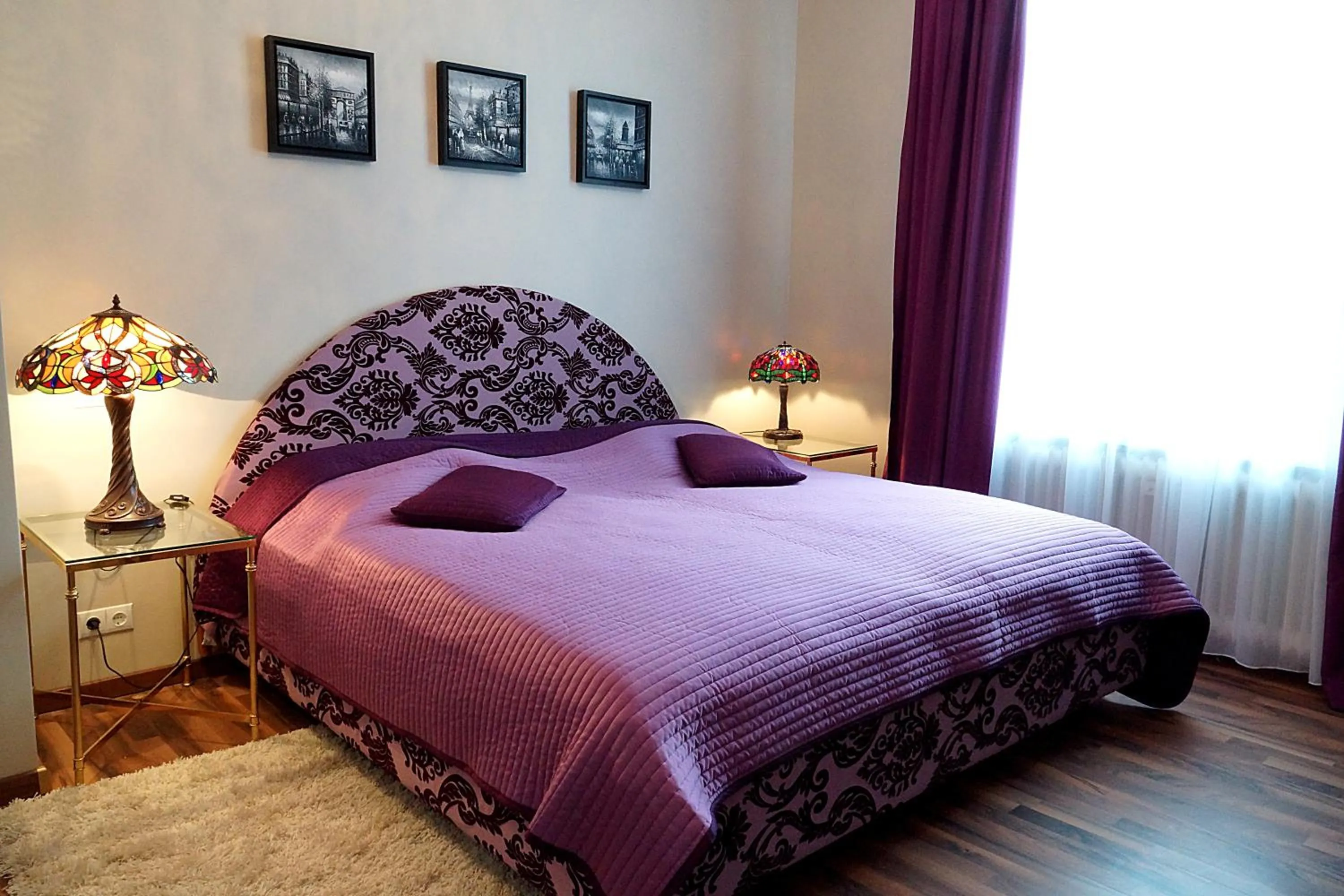 Bedroom, Bed in Vip Apartment an den Thermen