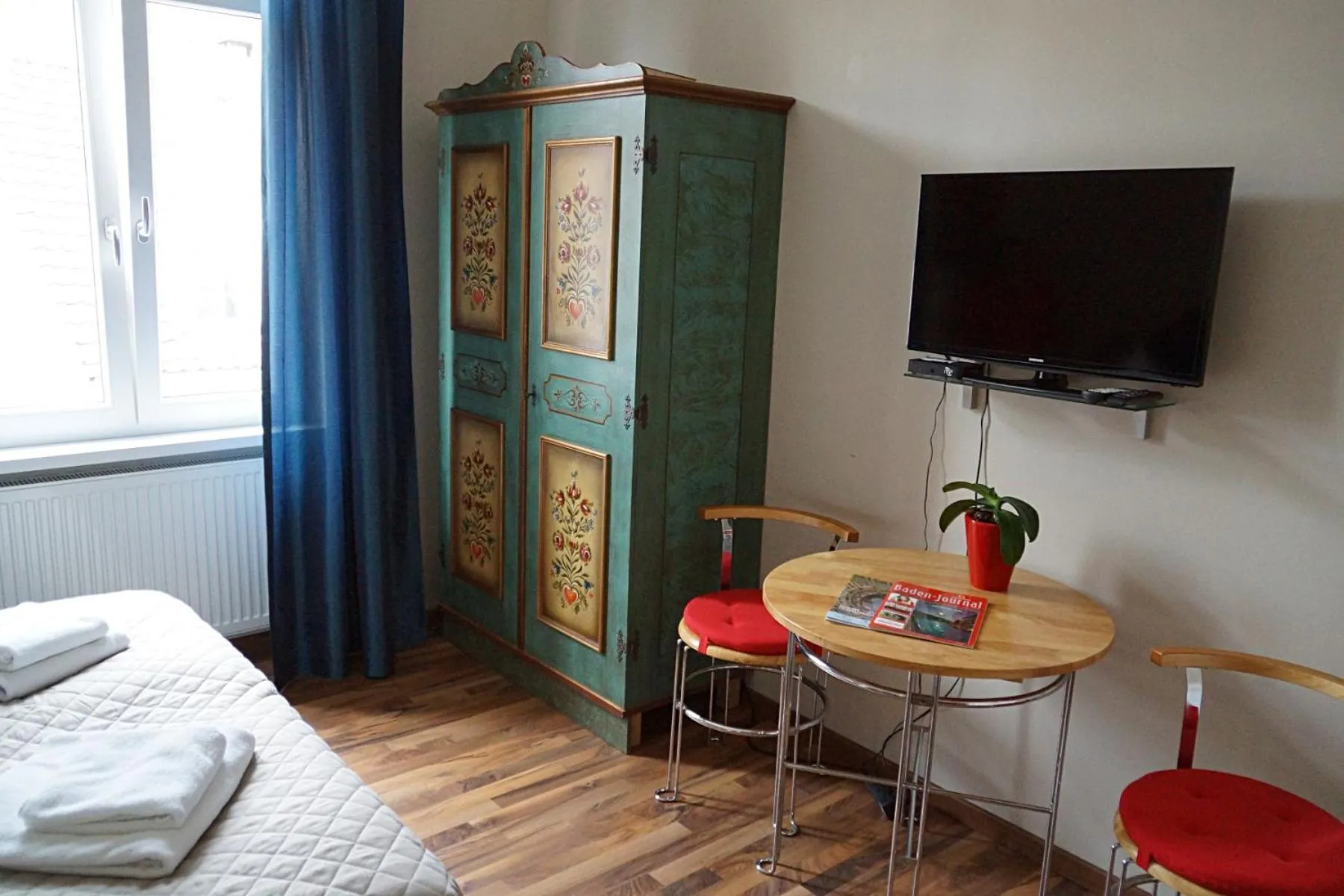 Living room, Bed in Vip Apartment an den Thermen