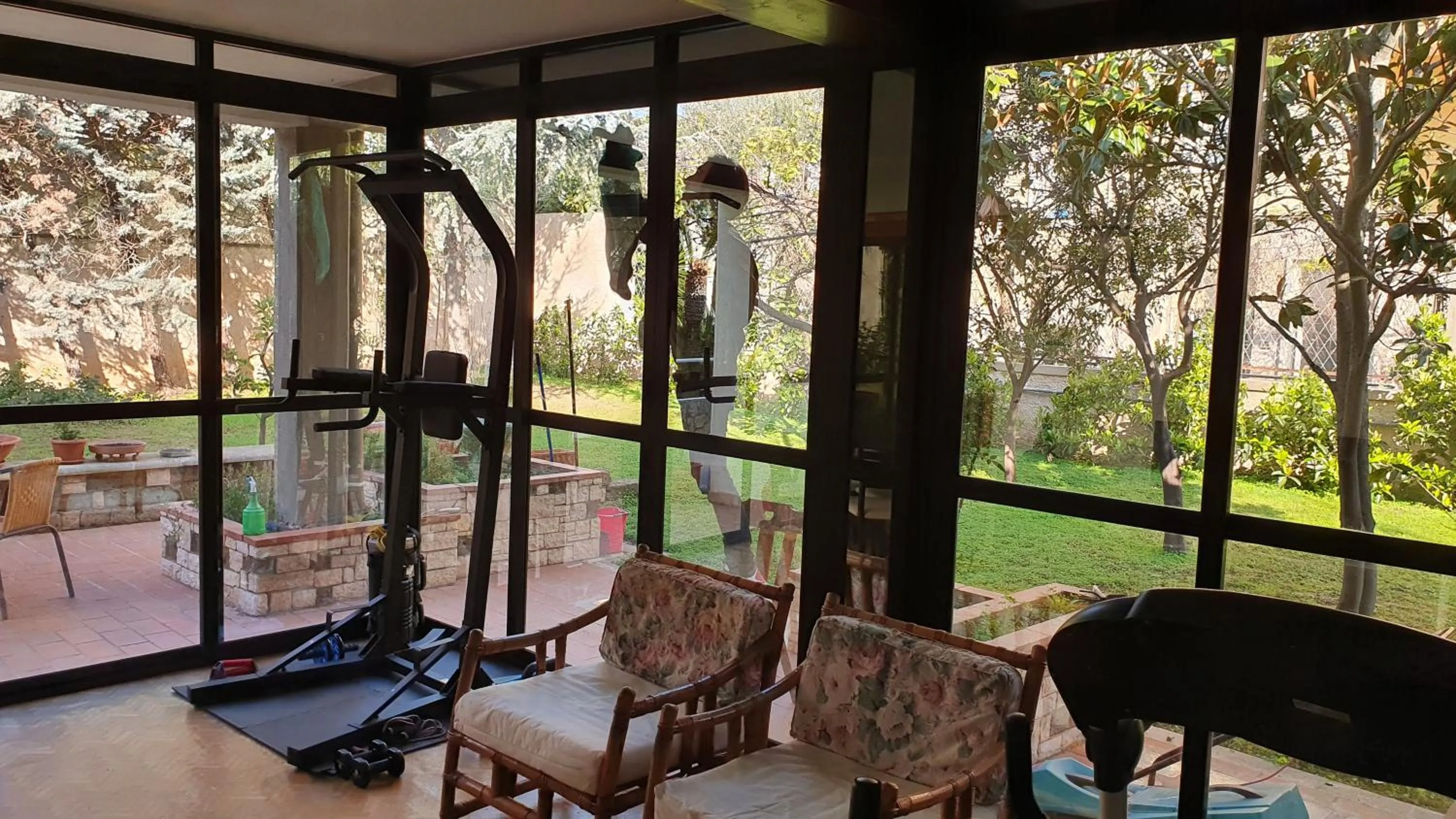 Staff in Apulia Time