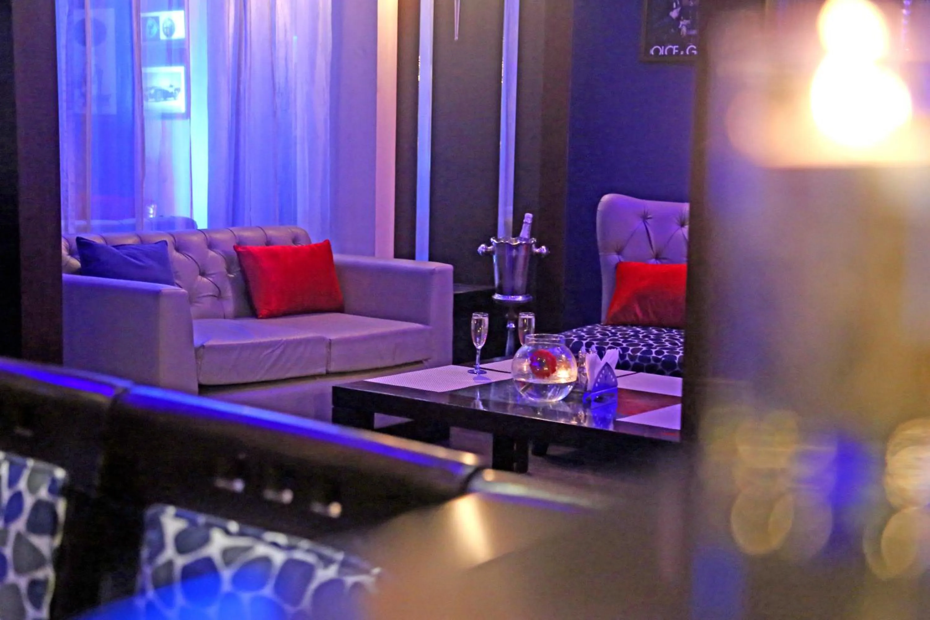 Restaurant/places to eat in Regent Park Hotel