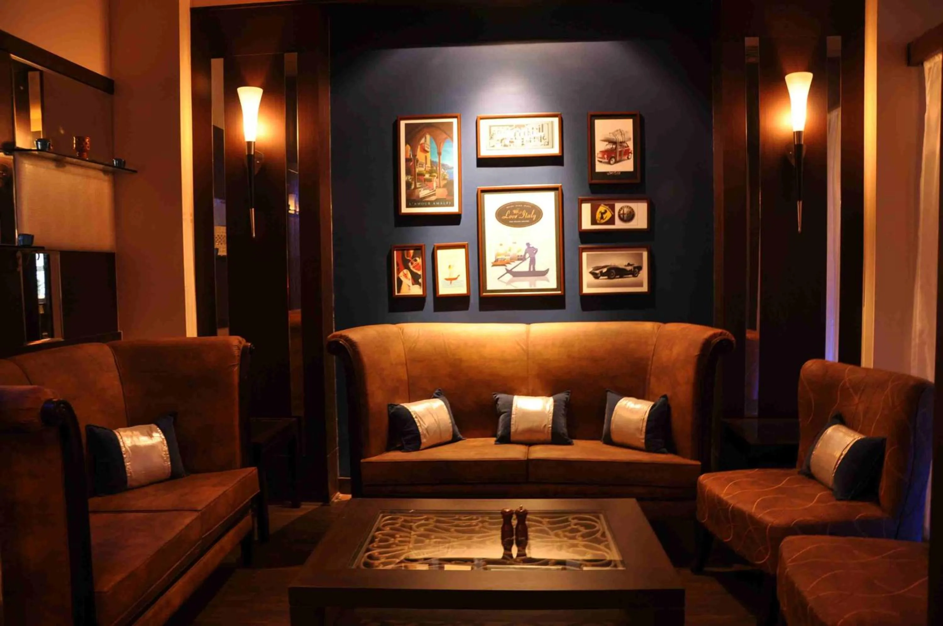 Area and facilities in Regent Park Hotel