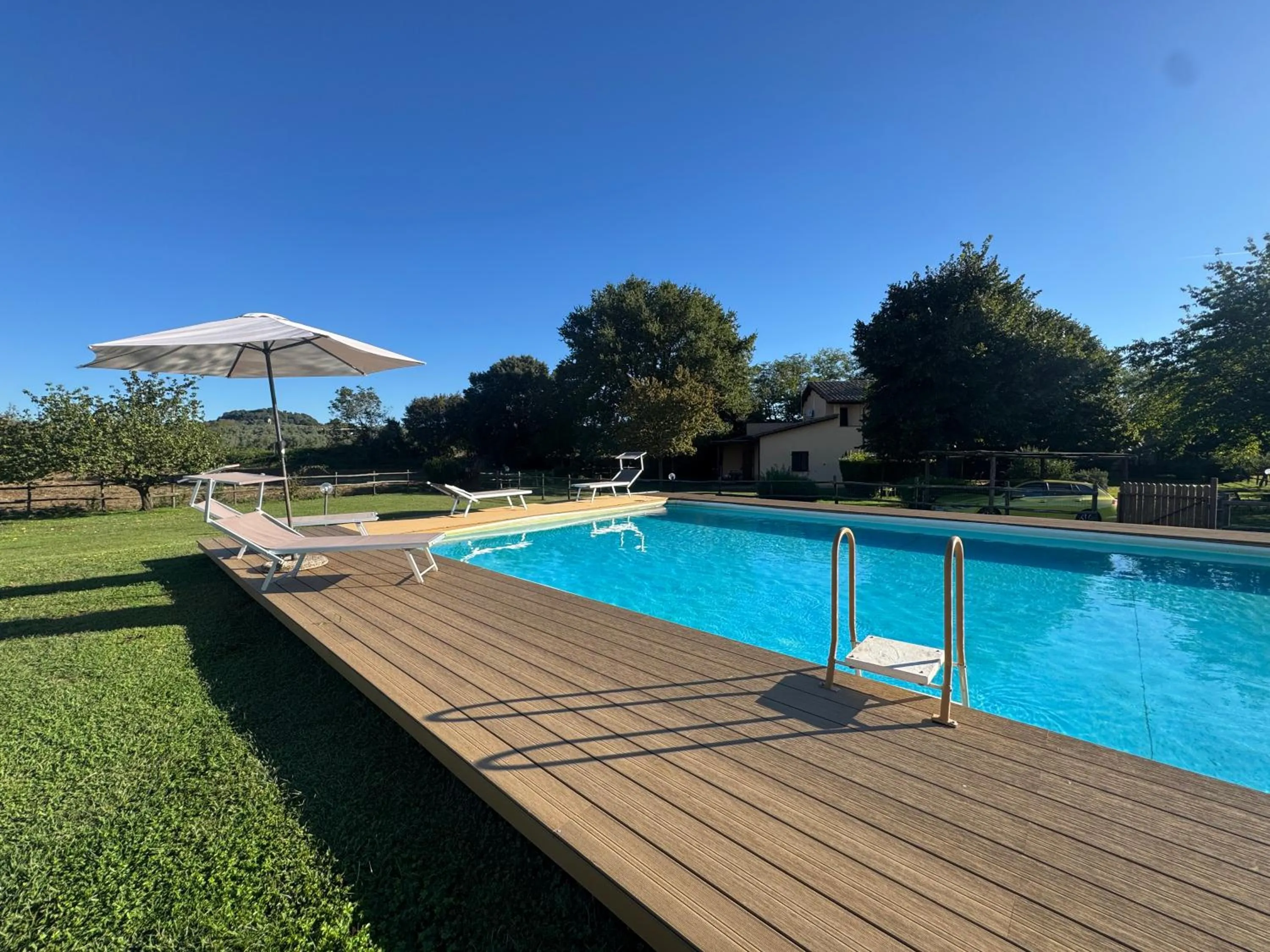 Swimming pool in Agriturismo Olmo Bello