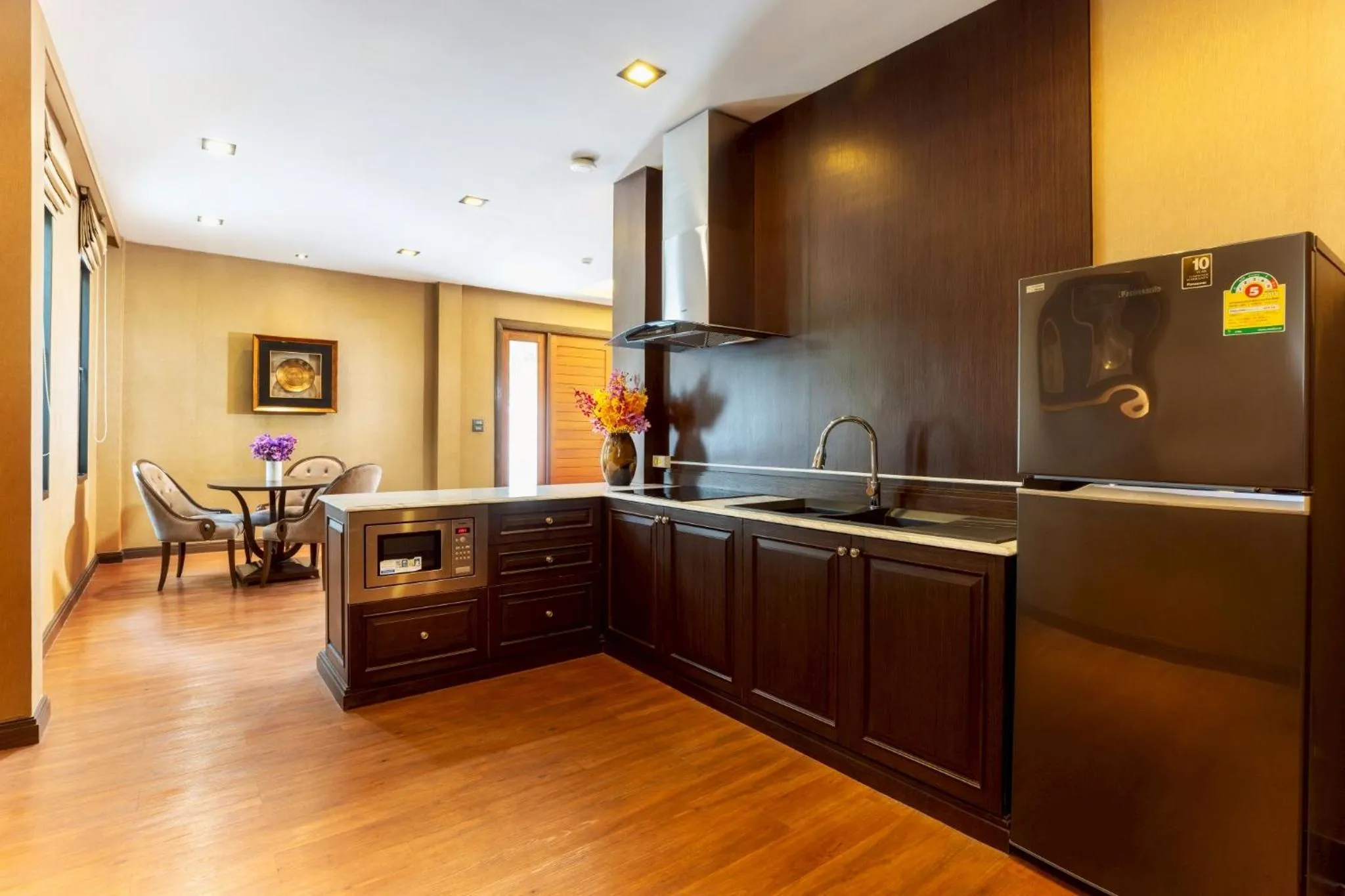 Kitchen or kitchenette in Chiva Bangkok Hotel