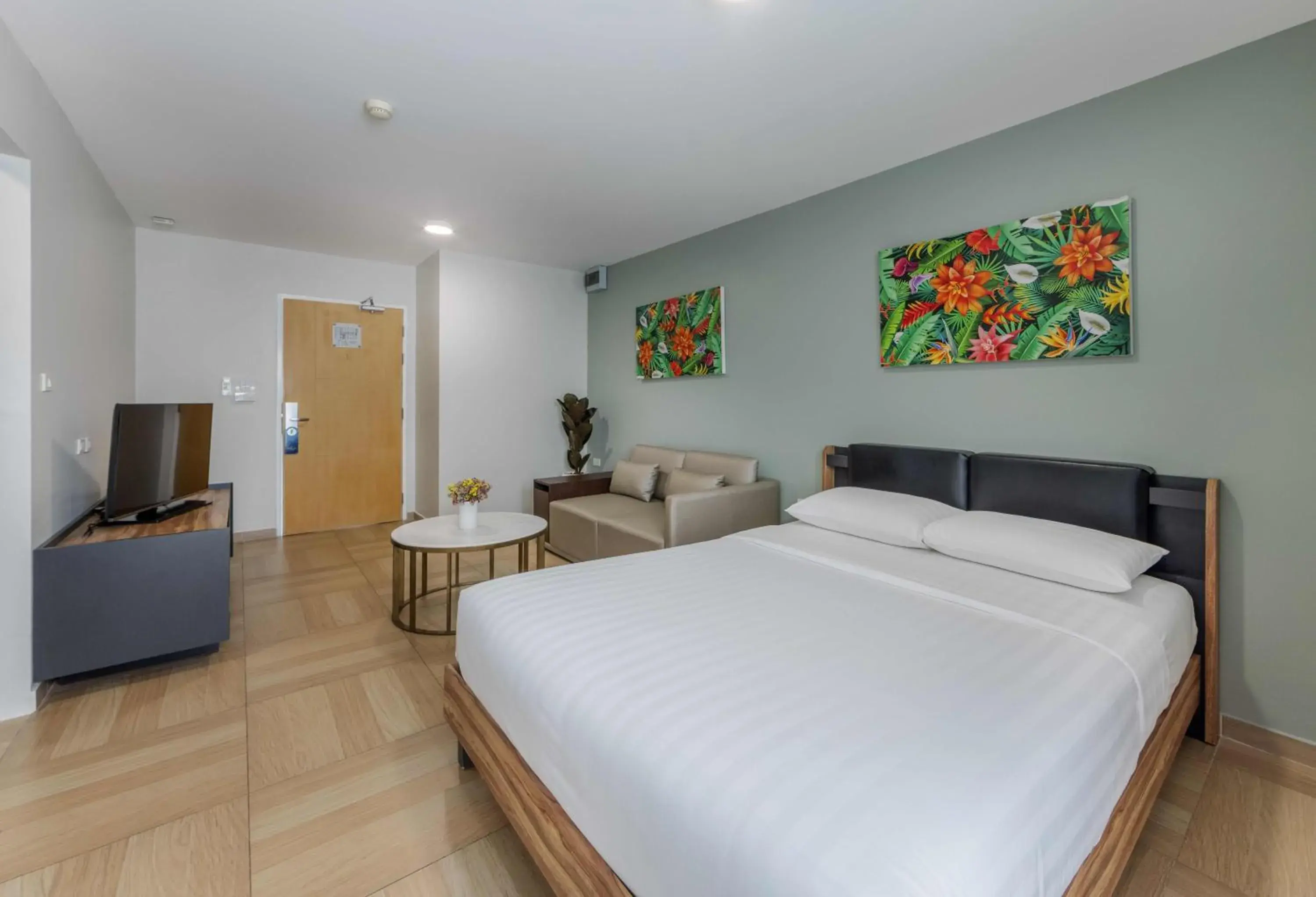 Studio Deluxe Queen in Chiva Bangkok Hotel Studio Deluxe Queen in Chiva Bangkok Hotel