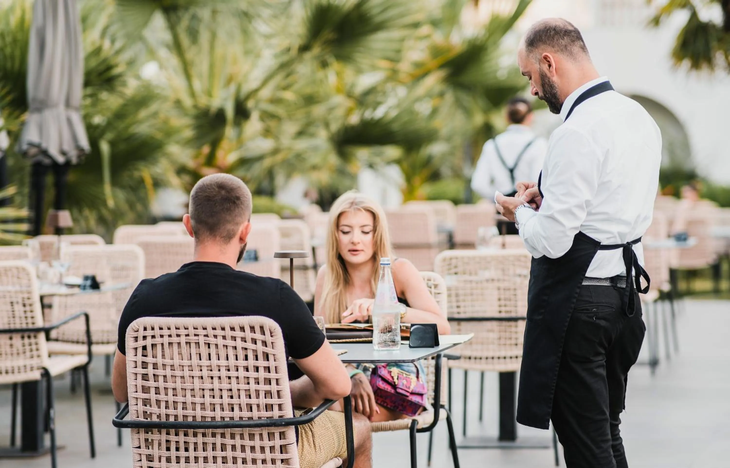 Restaurant/places to eat in Flower Hotels & Resorts