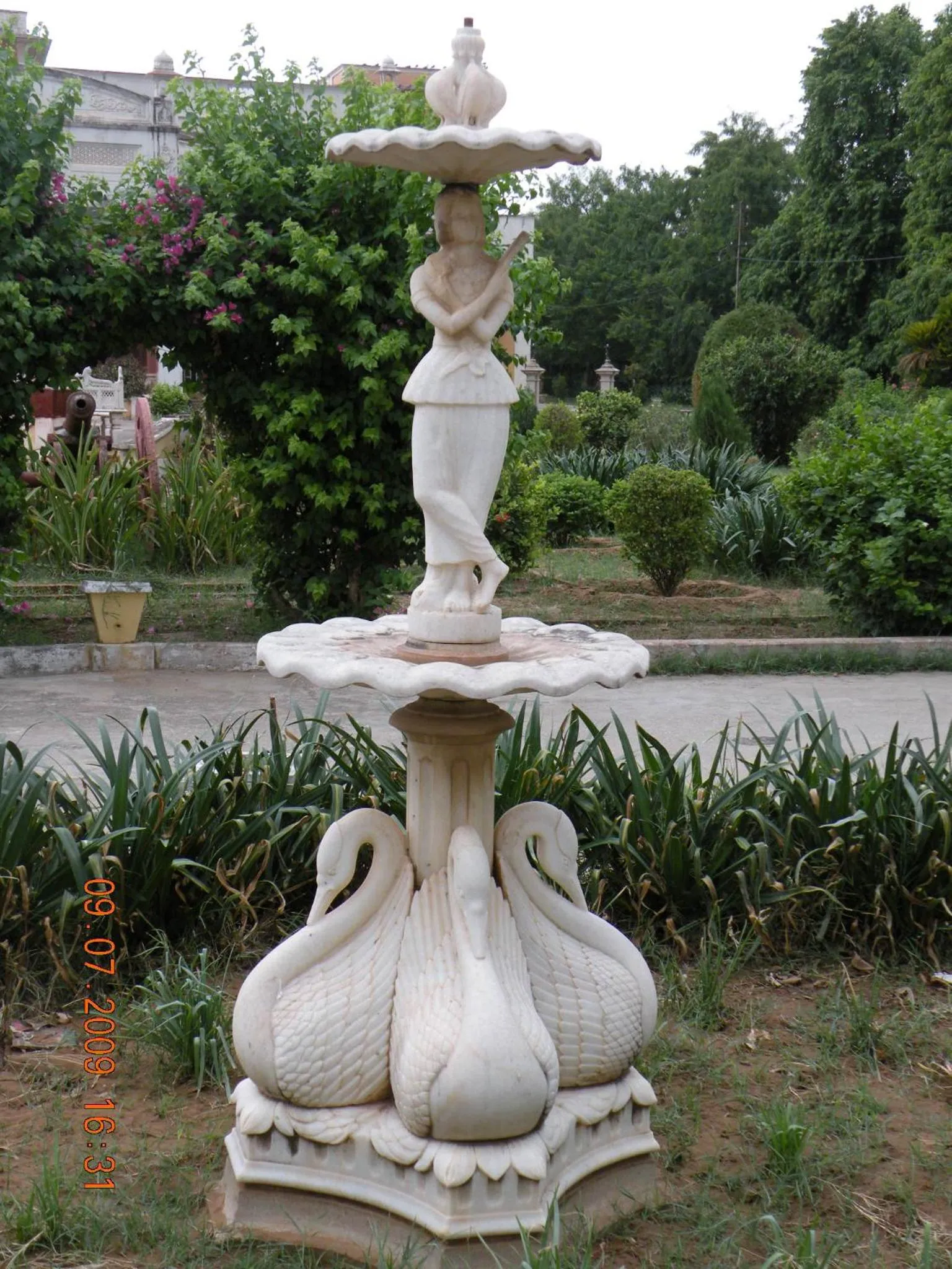 Garden in Bhanwar Vilas Palace