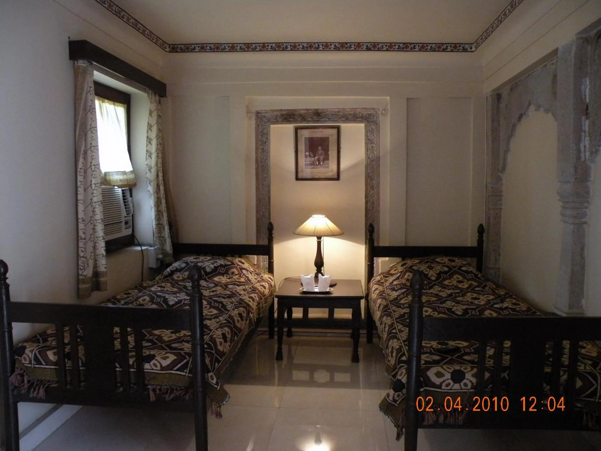 Bedroom, Bed in Bhanwar Vilas Palace