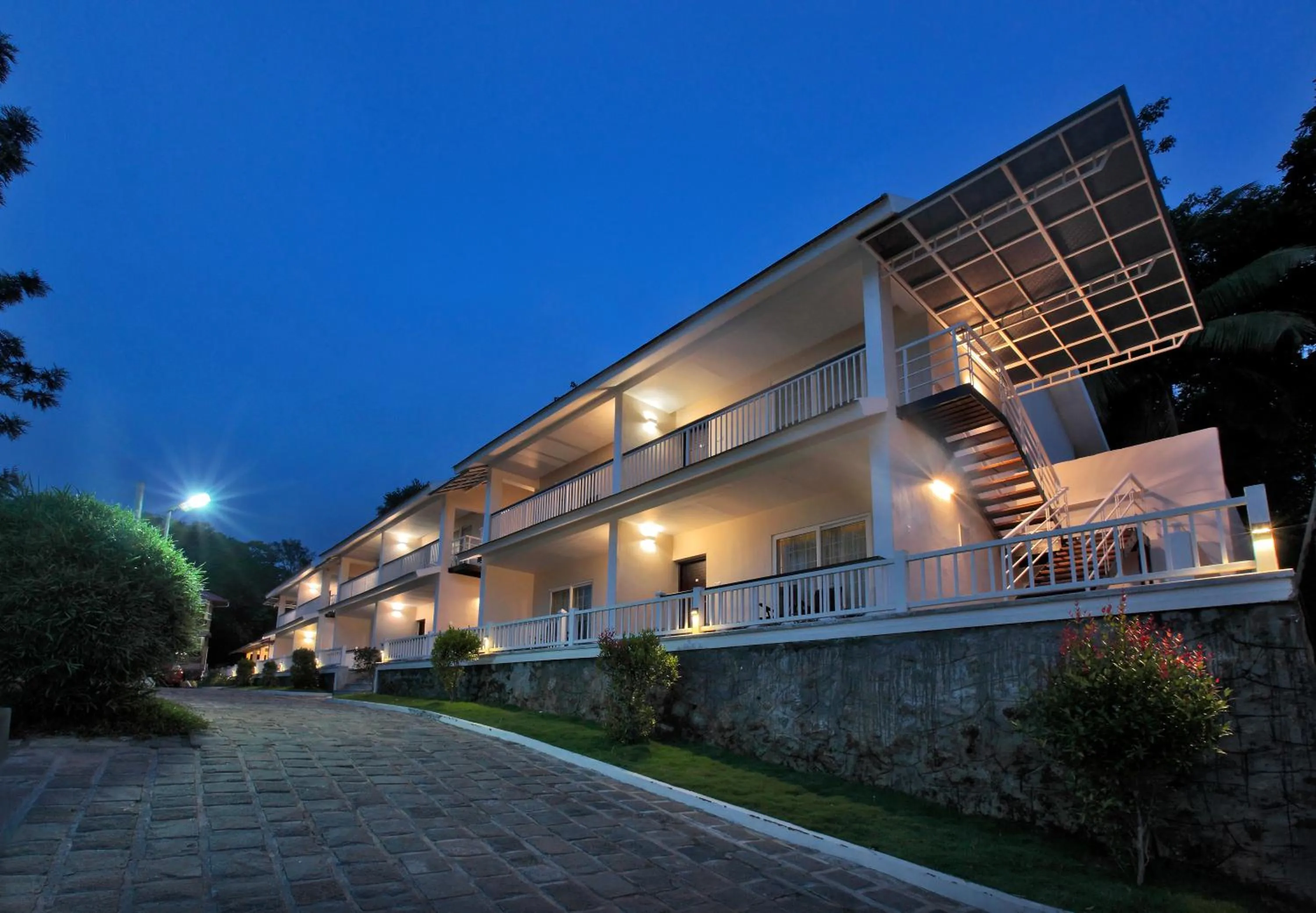 Property building in Broad Bean Resort & Spa