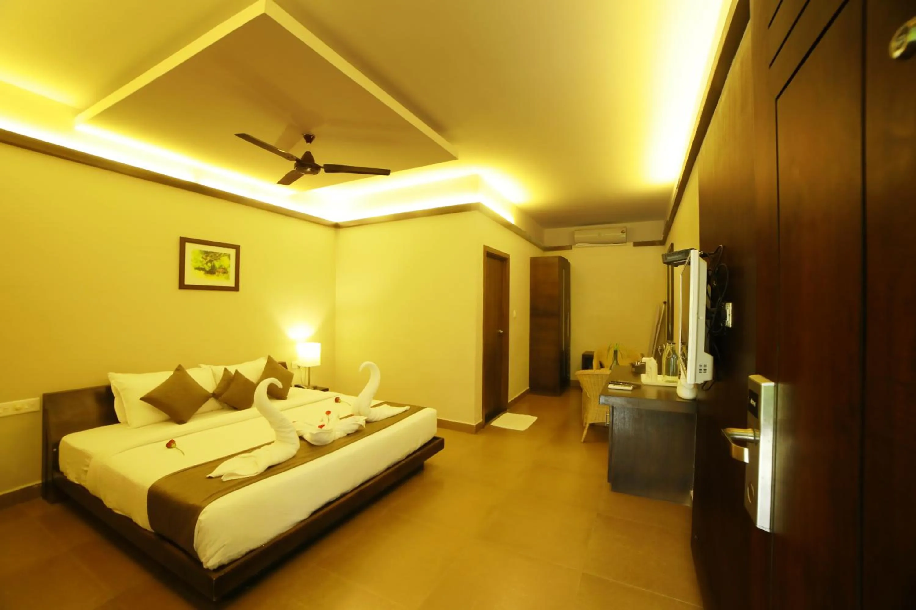 Bedroom, Bed in Broad Bean Resort & Spa