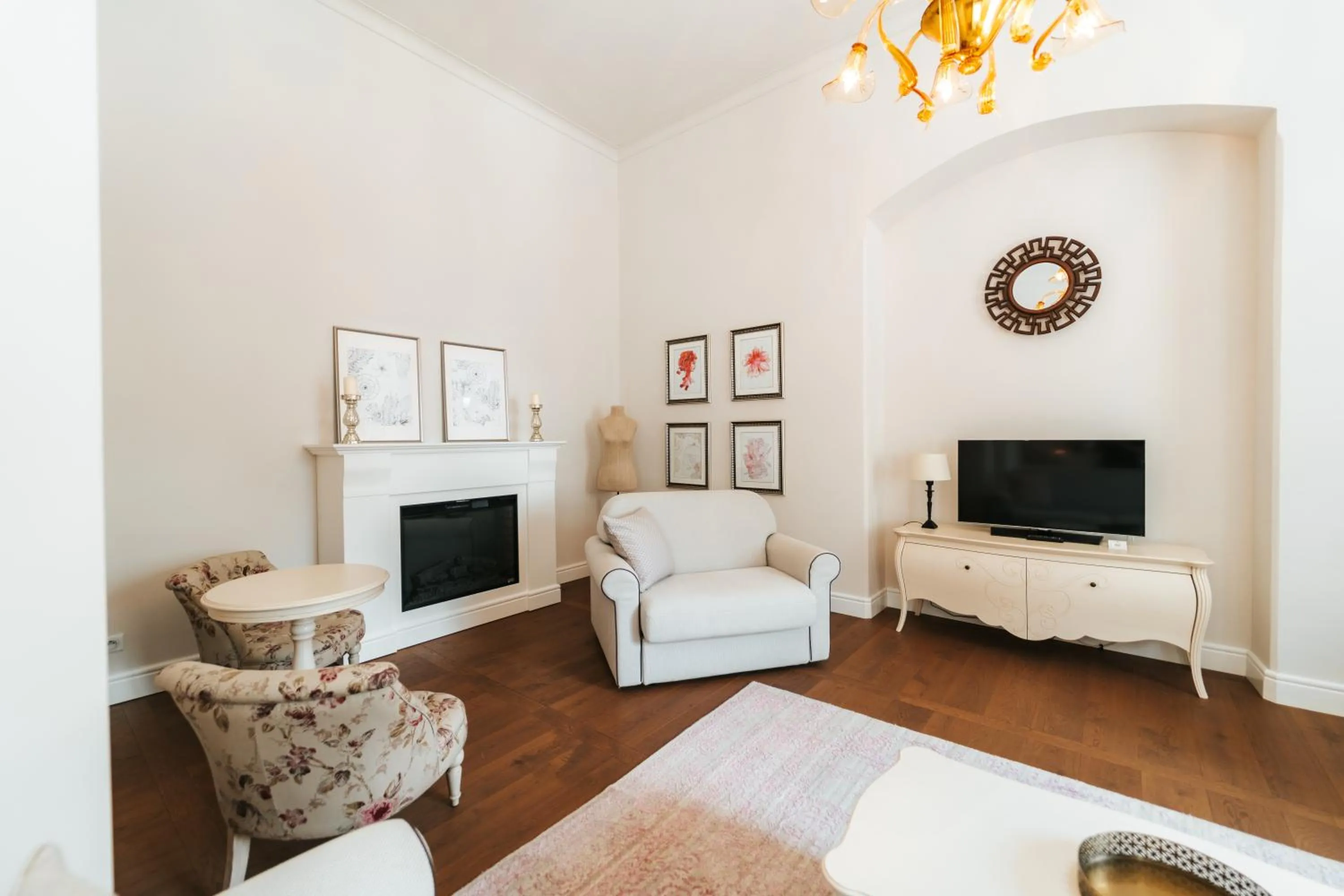 TV and multimedia in Hotel Château Gbeľany