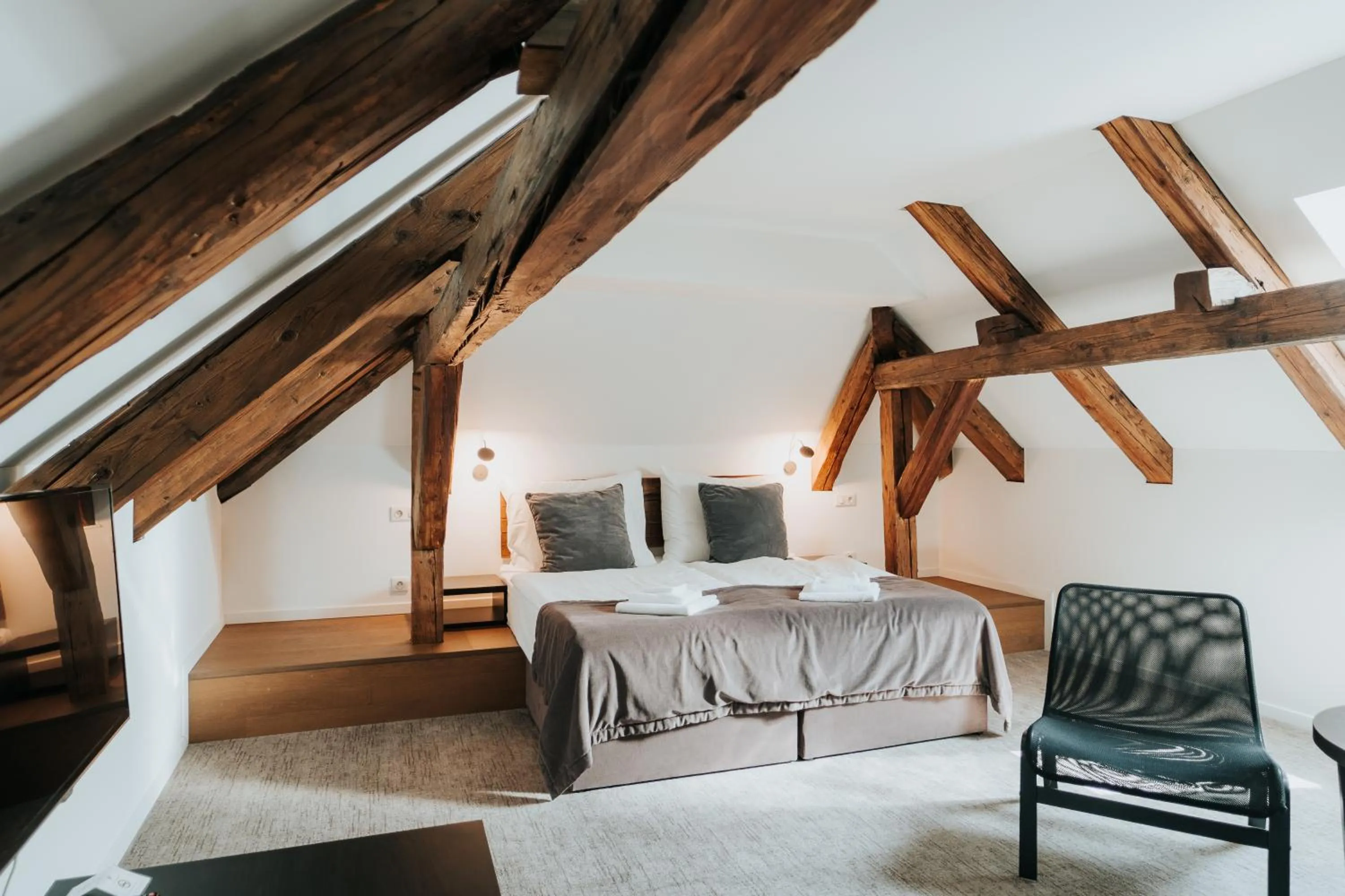 Property building, Bed in Hotel Château Gbeľany