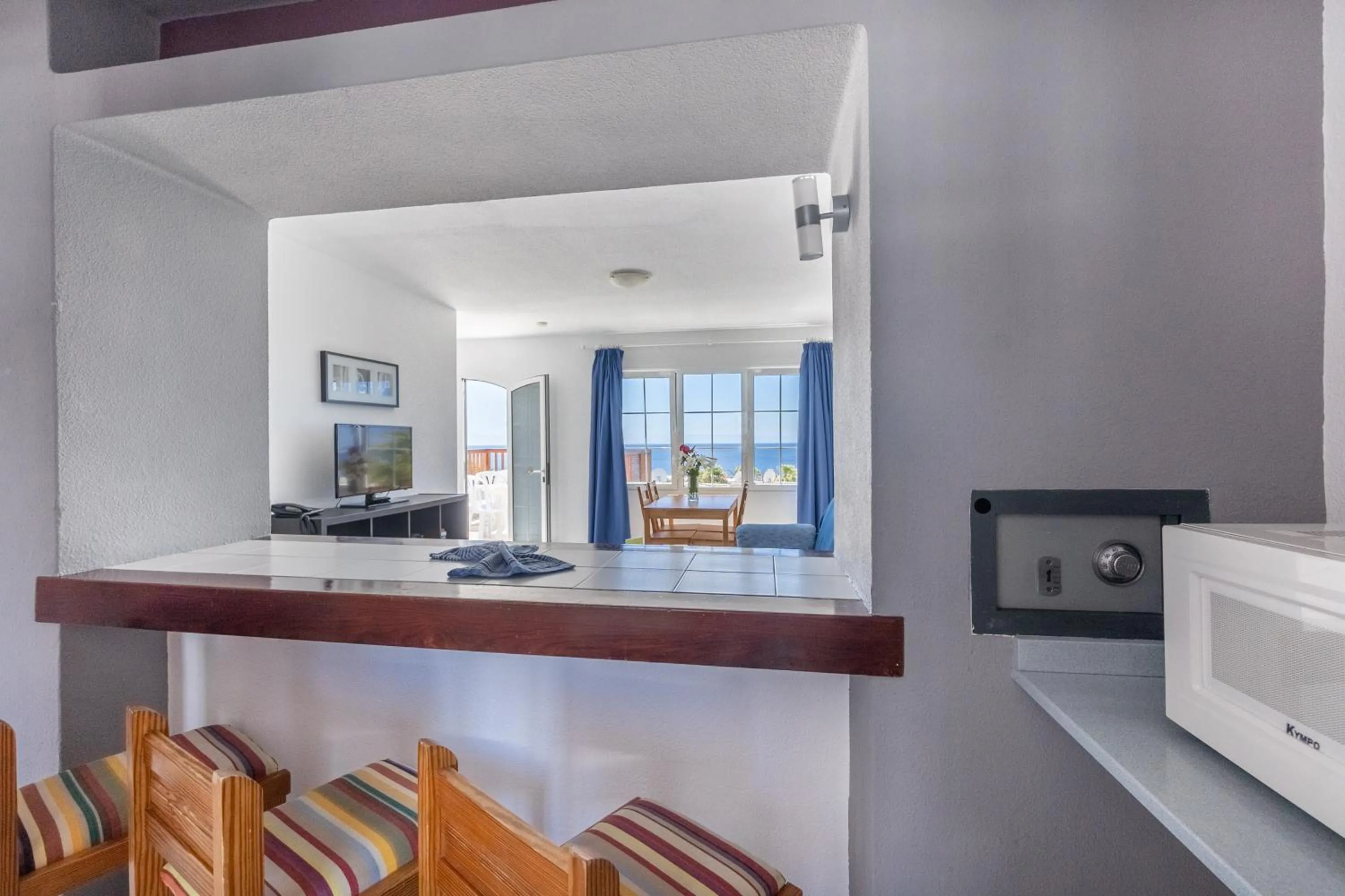 Kitchen or kitchenette in Vista Mar Apartamentos