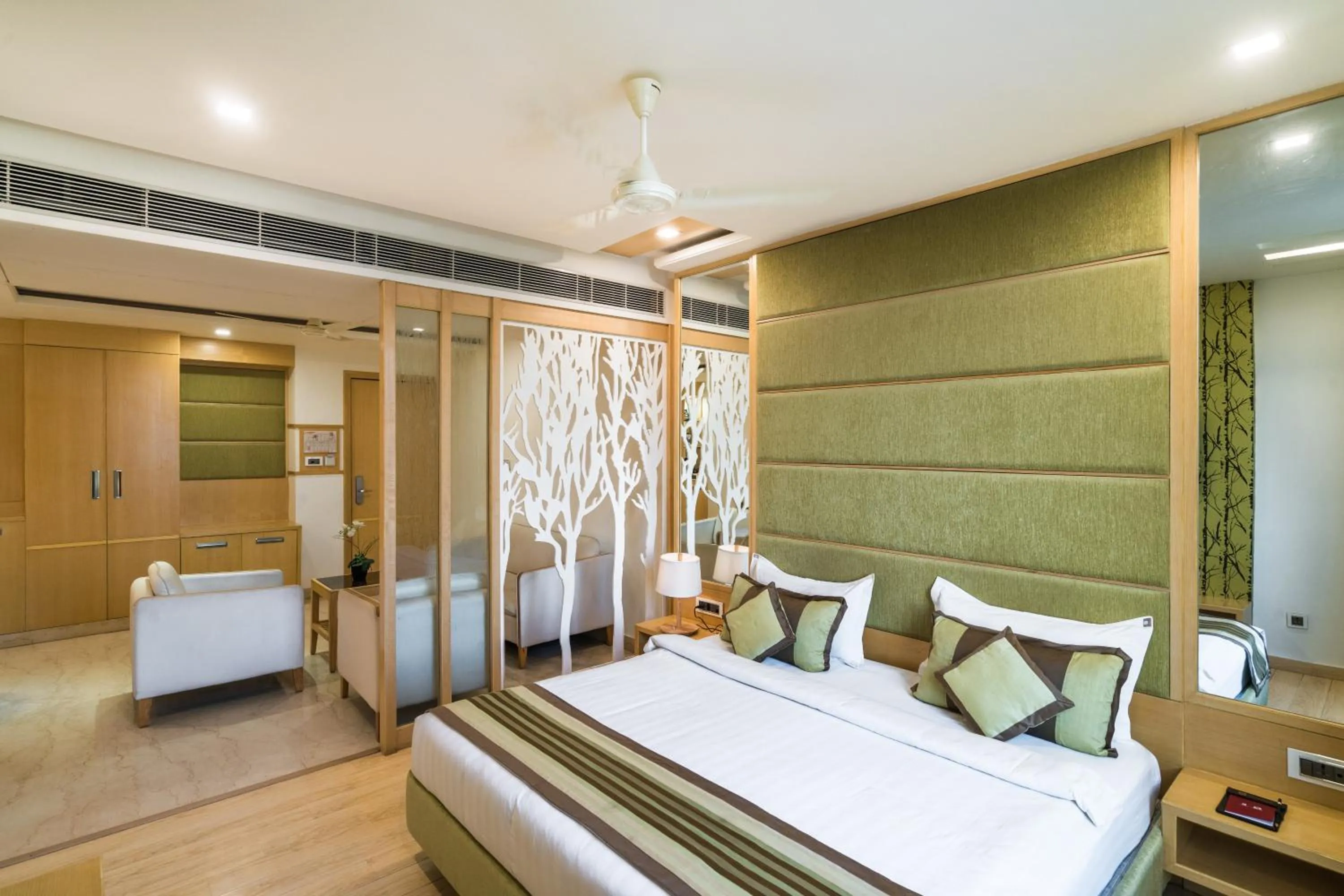 Bedroom in Hotel LN Courtyard