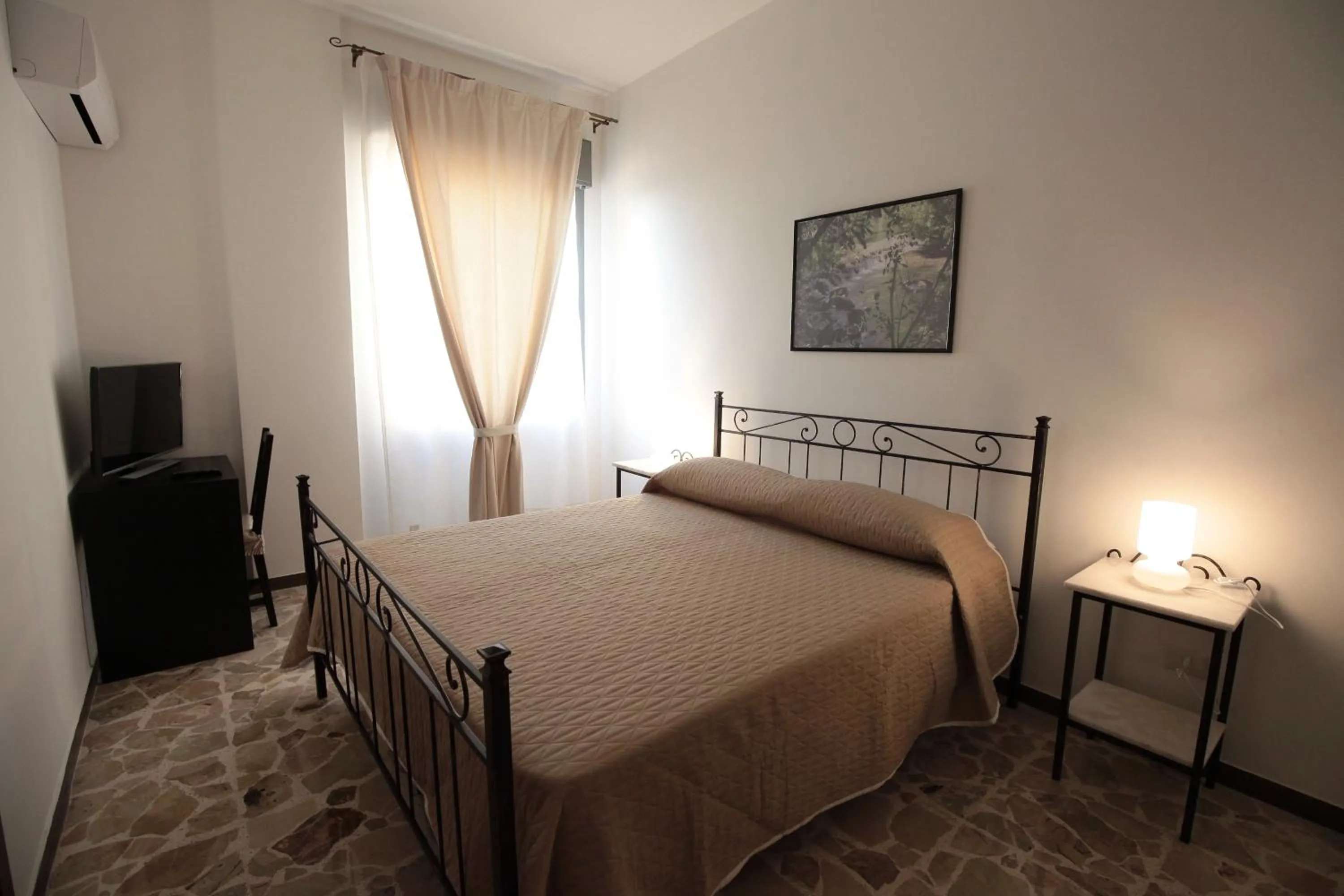 Bedroom, Bed in B&B Tarì