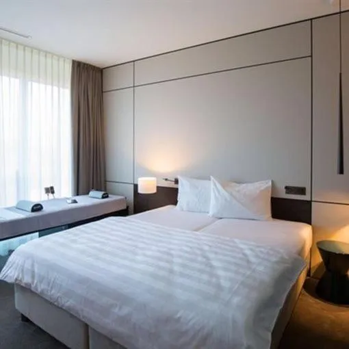 Bed in b-smart hotel Bendern