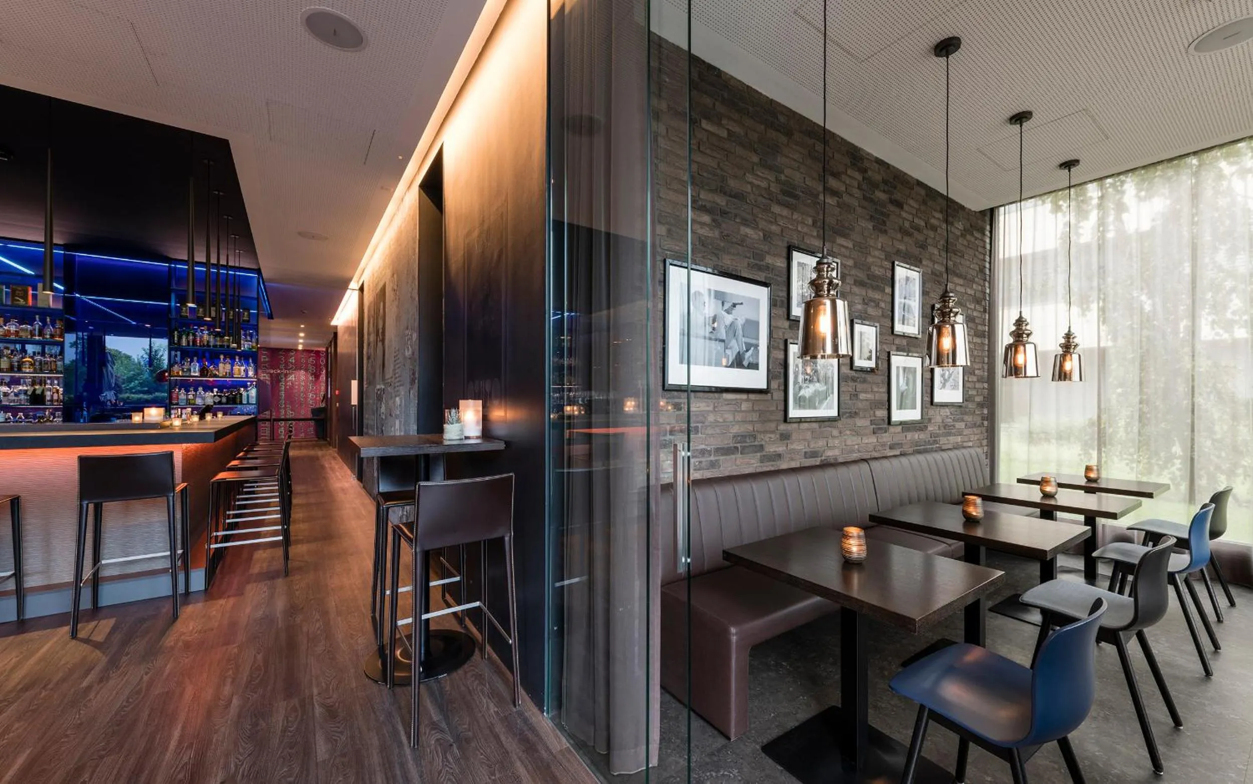 Restaurant/places to eat in b-smart hotel Bendern