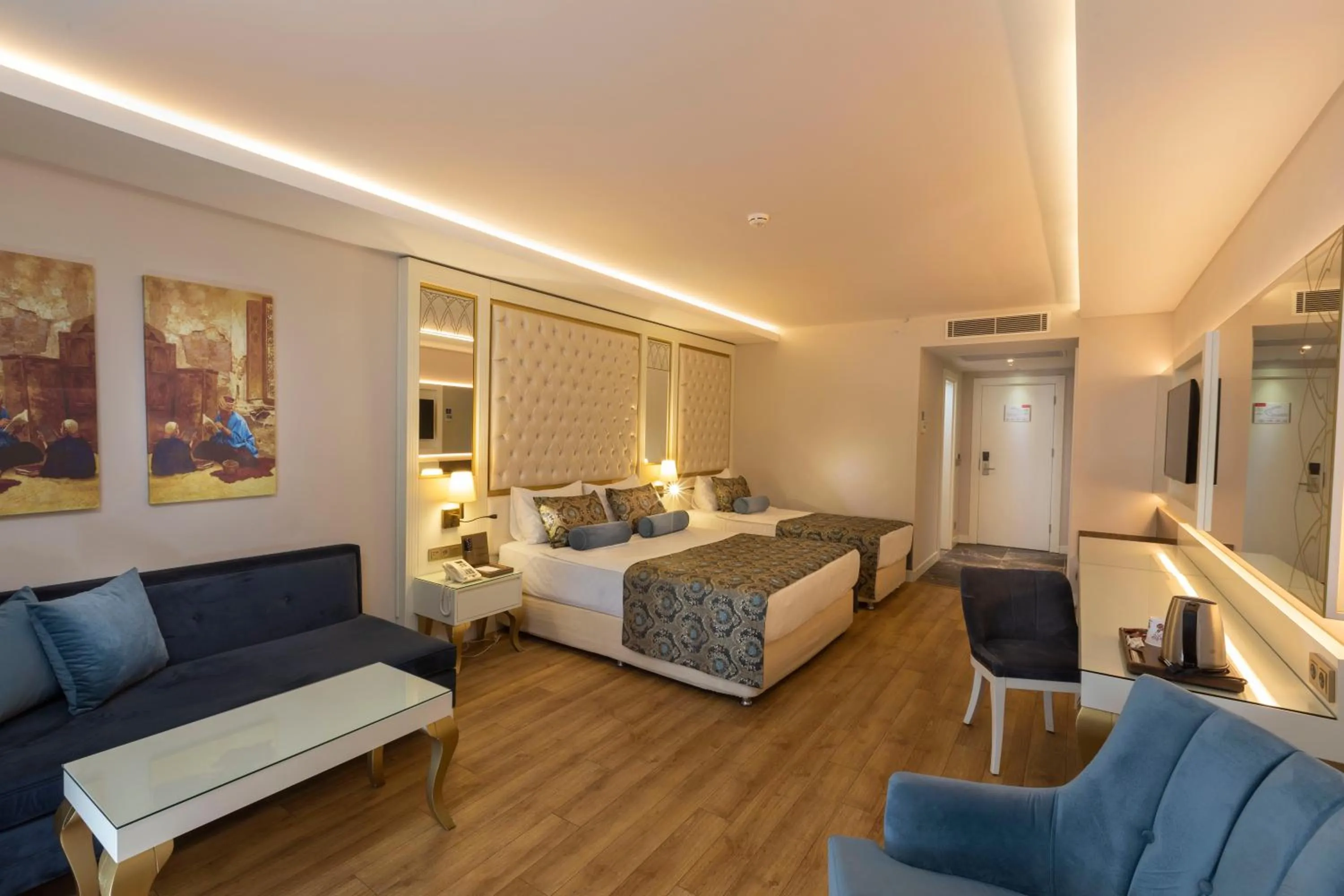 Photo of the whole room, Bed in Haydarpasha Palace Hotel