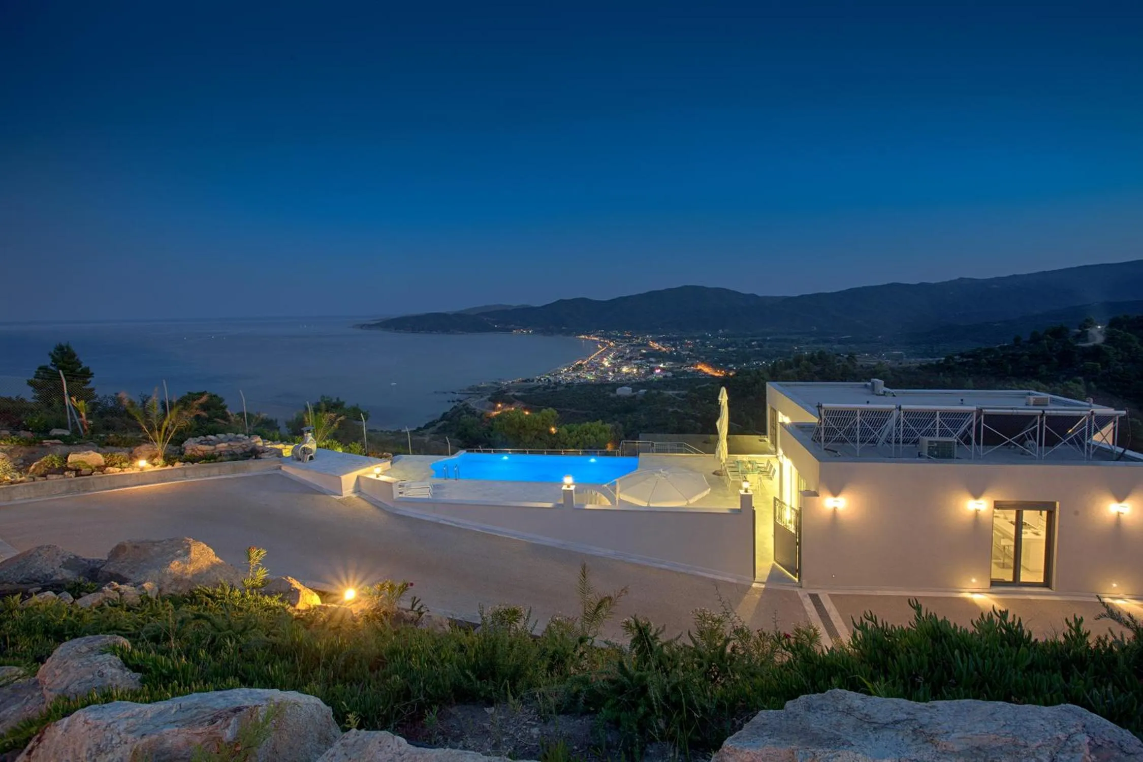 Natural landscape in Villa White Pearl
