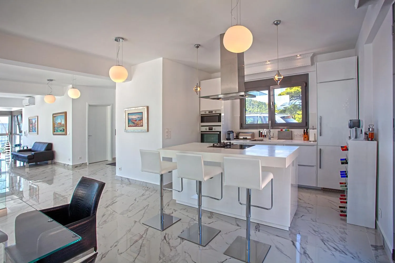 Kitchen or kitchenette in Villa White Pearl