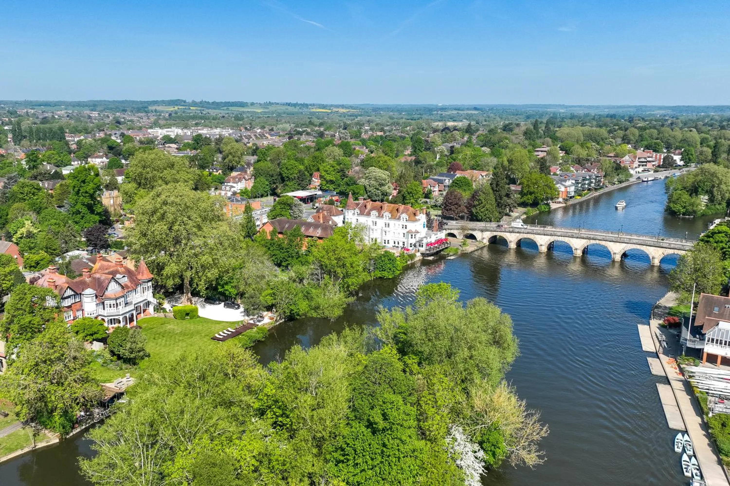 Property building in River Arts Club